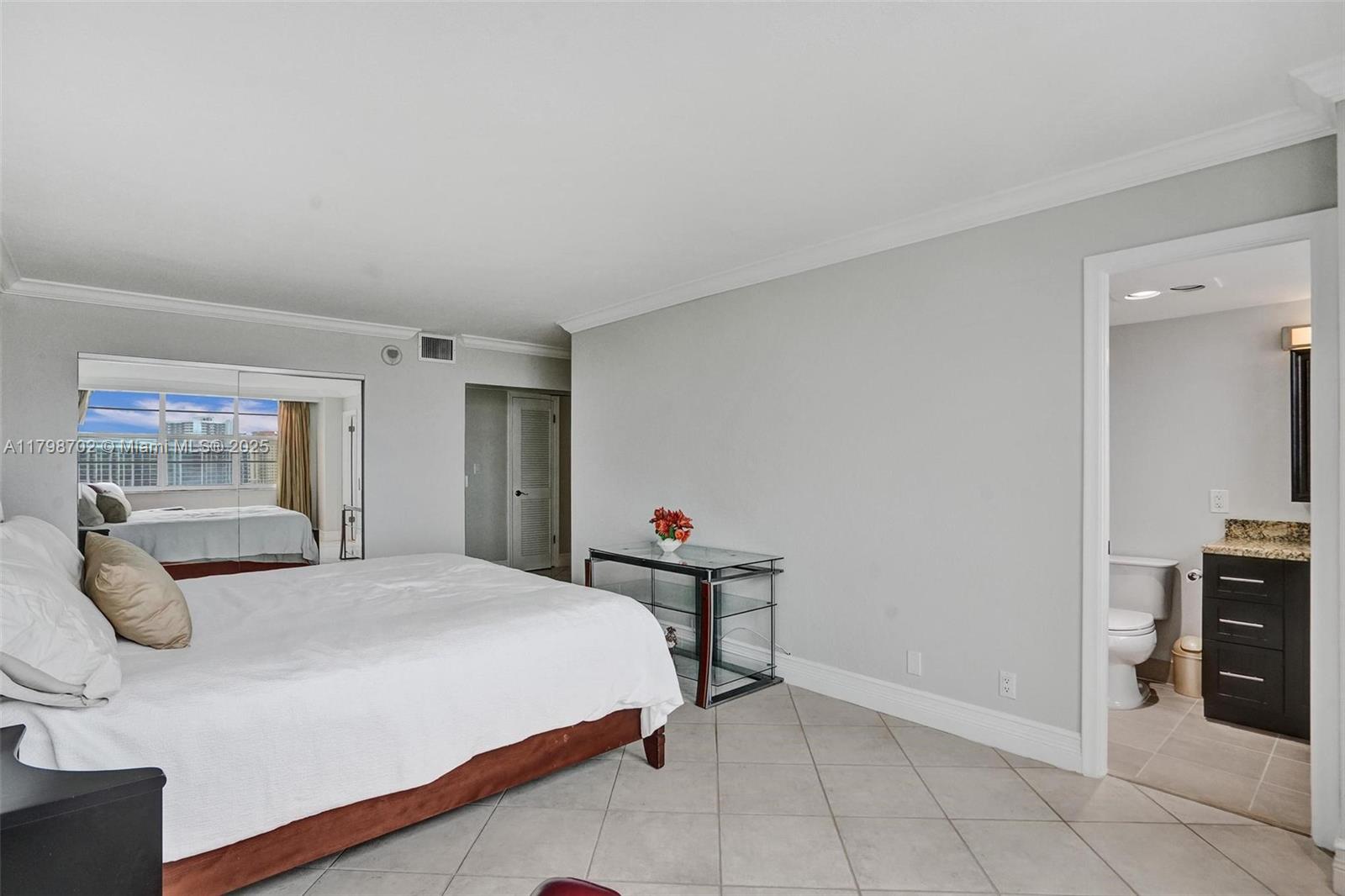 137 Golden Isles Dr #1105, Hallandale Beach FL 33009