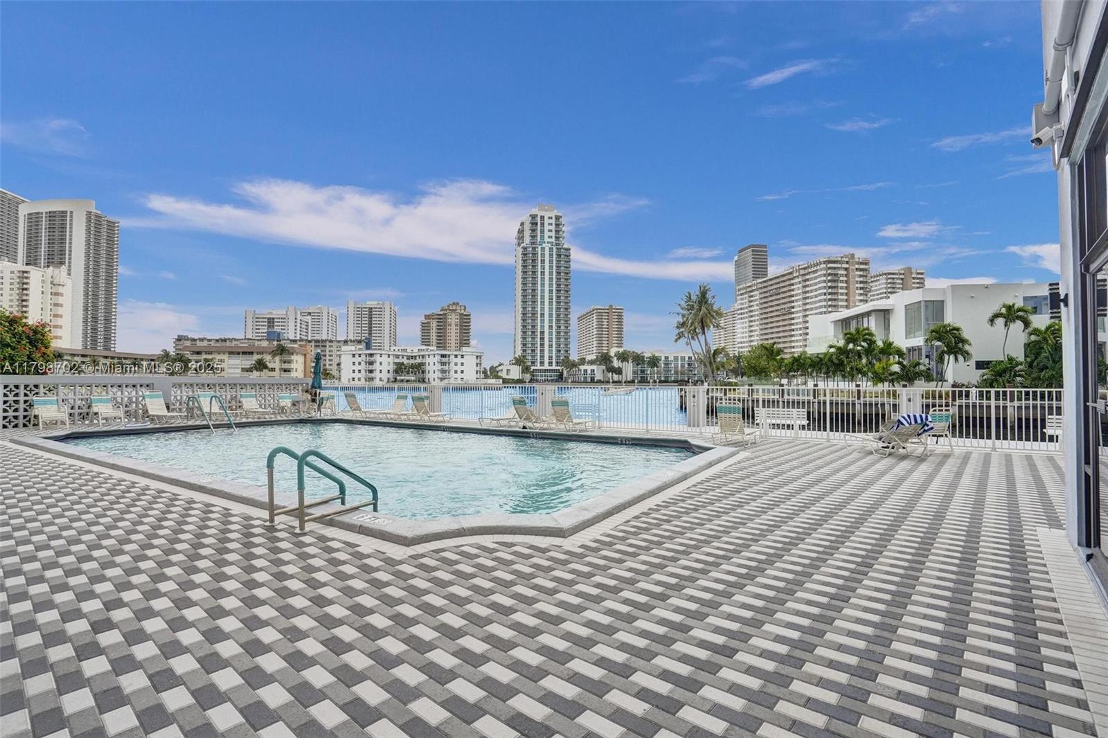 137 Golden Isles Dr #1105, Hallandale Beach FL 33009