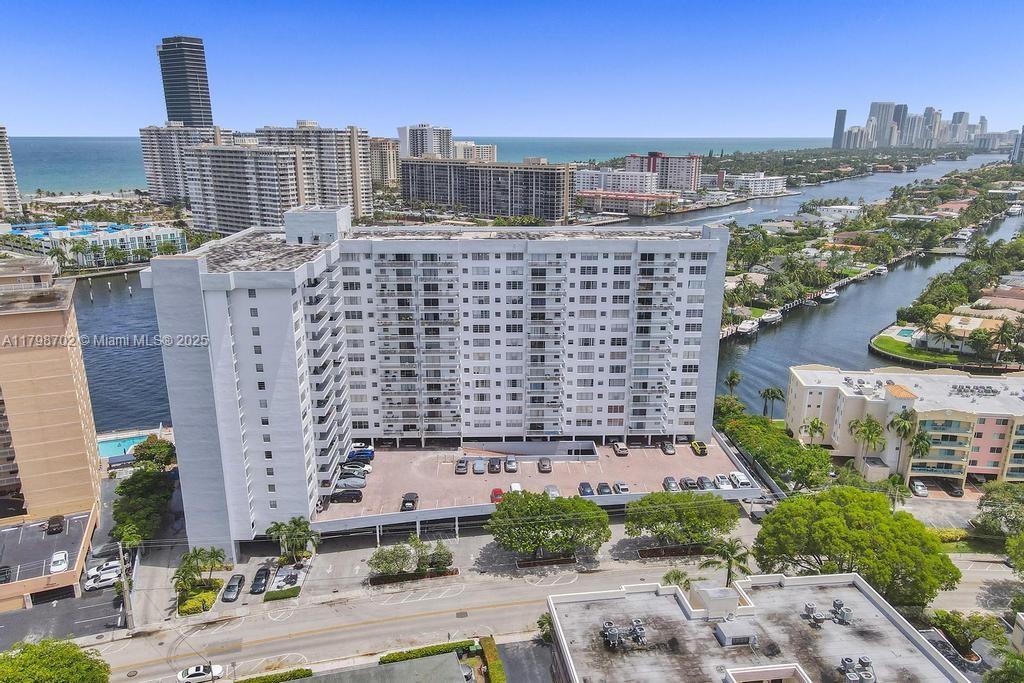 137 Golden Isles Dr #1105, Hallandale Beach FL 33009