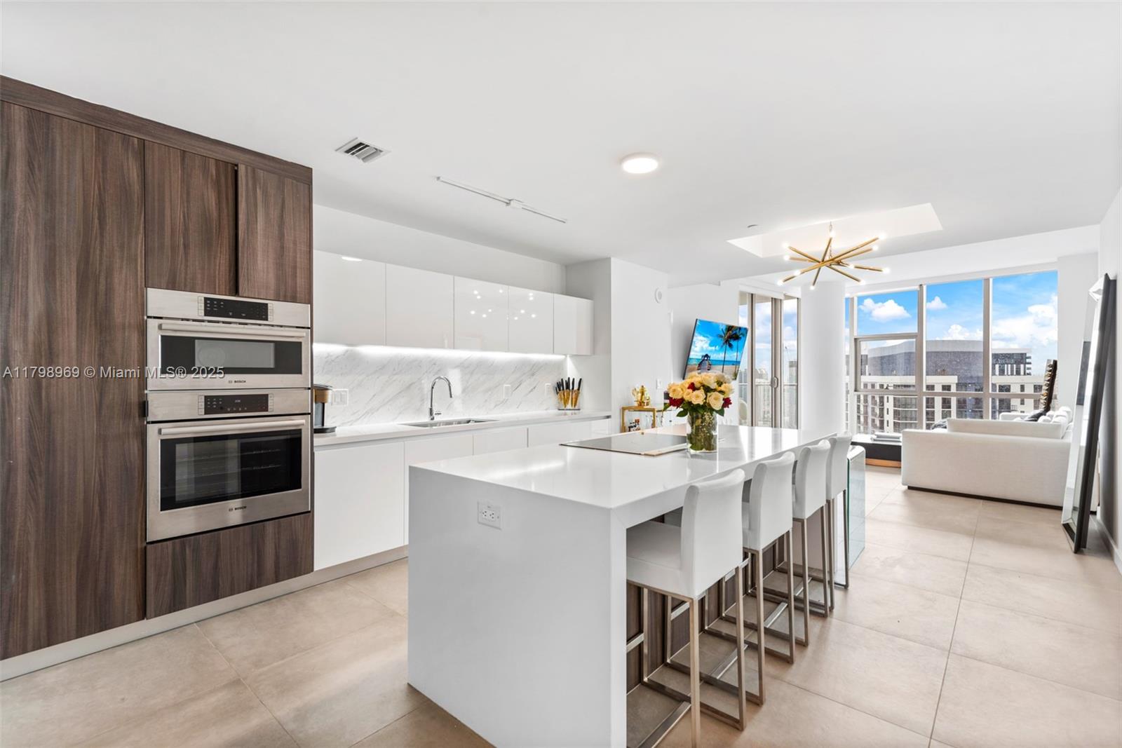 851 NE 1st Ave #4011, Miami FL 33132