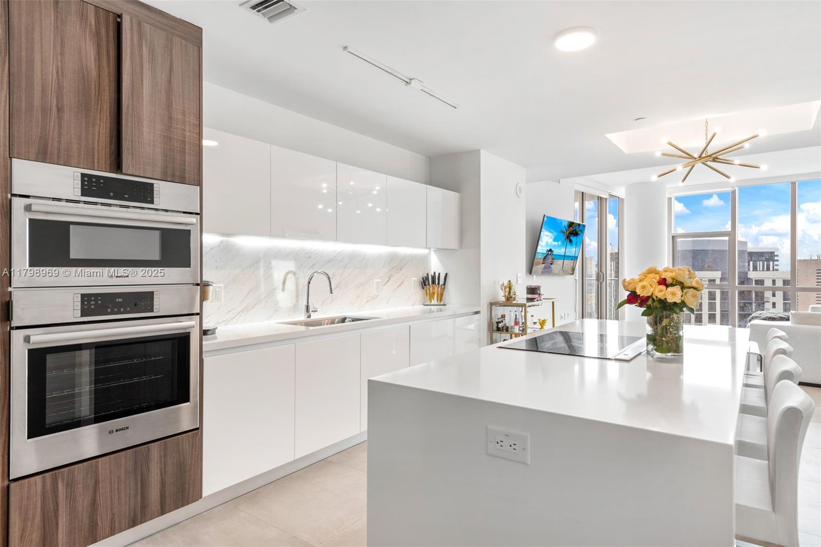 851 NE 1st Ave #4011, Miami FL 33132