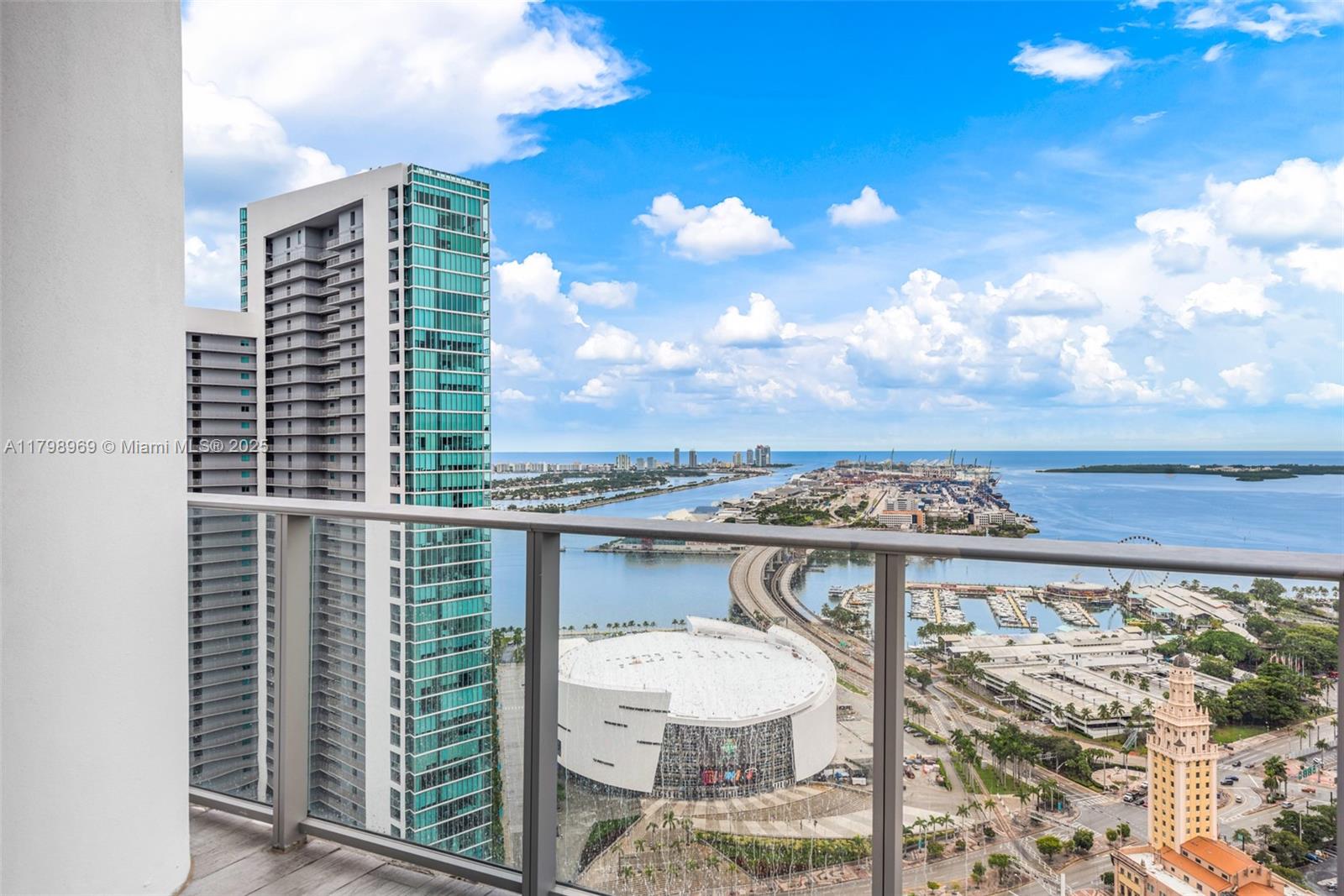 851 NE 1st Ave #4011, Miami FL 33132