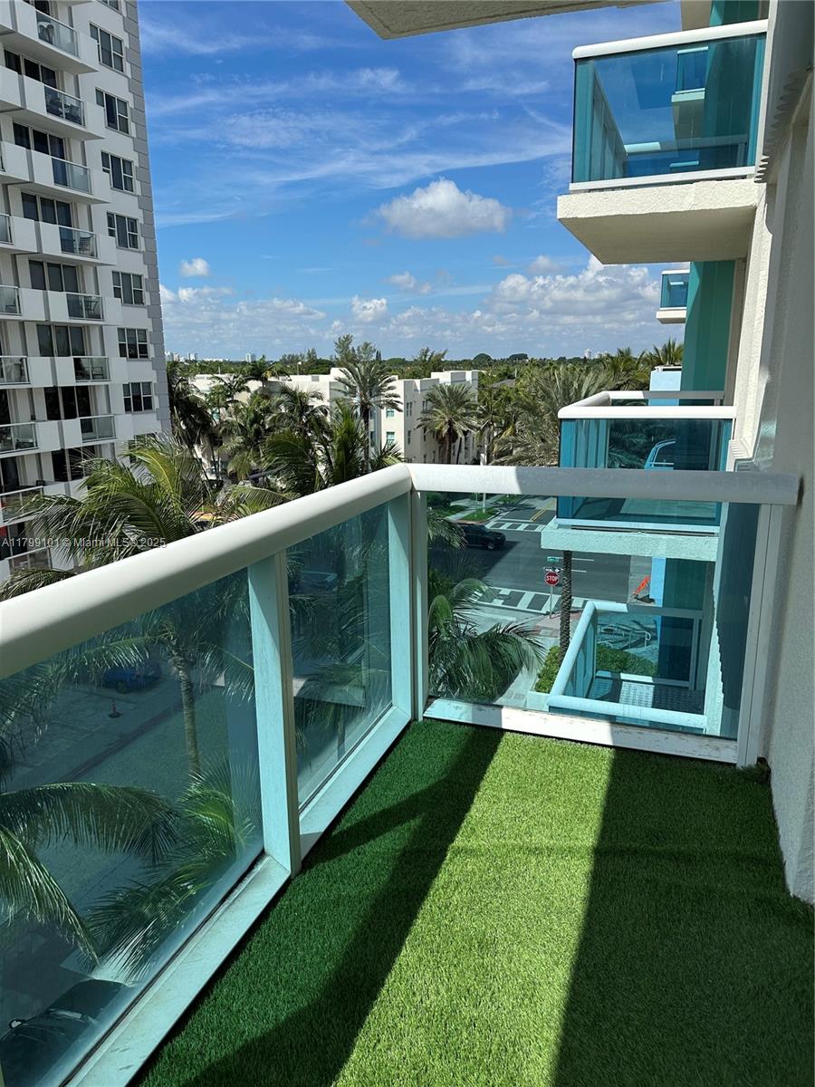 9201 Collins Ave #524, Surfside FL 33154