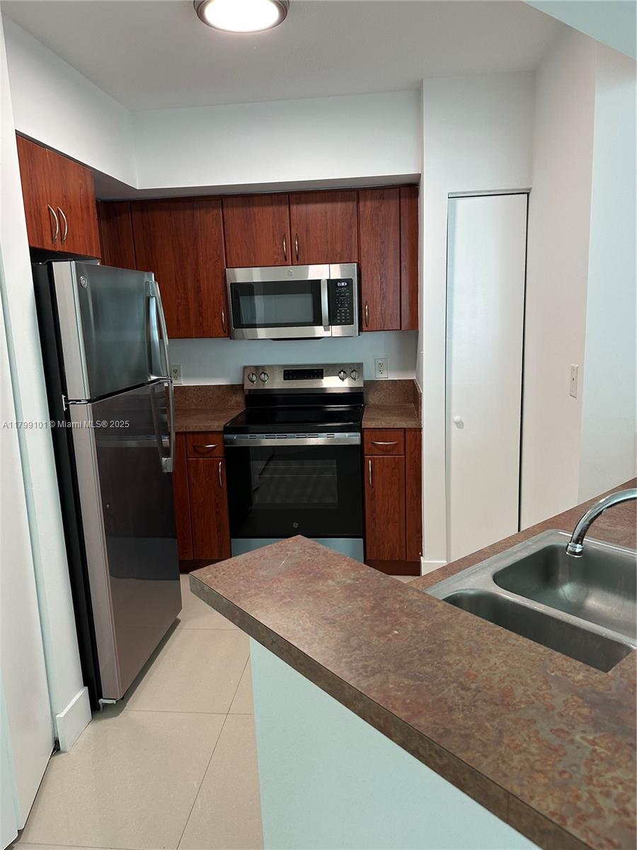 9201 Collins Ave #524, Surfside FL 33154