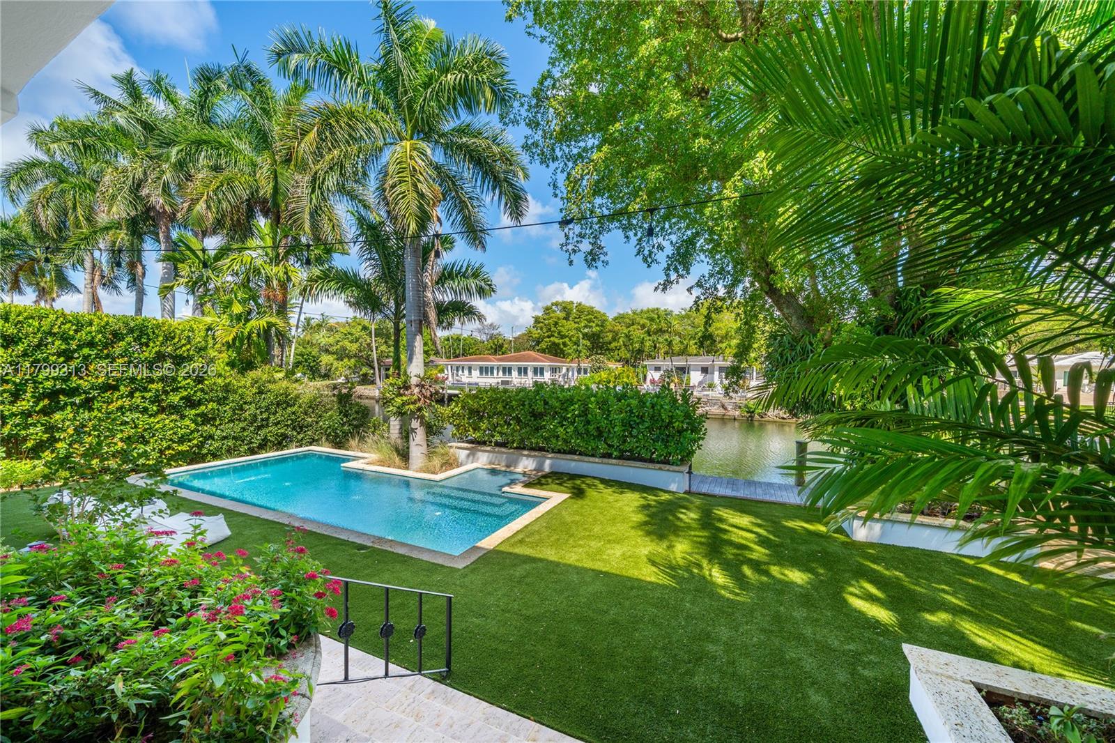 725 Vilabella Ave, Coral Gables FL 33146