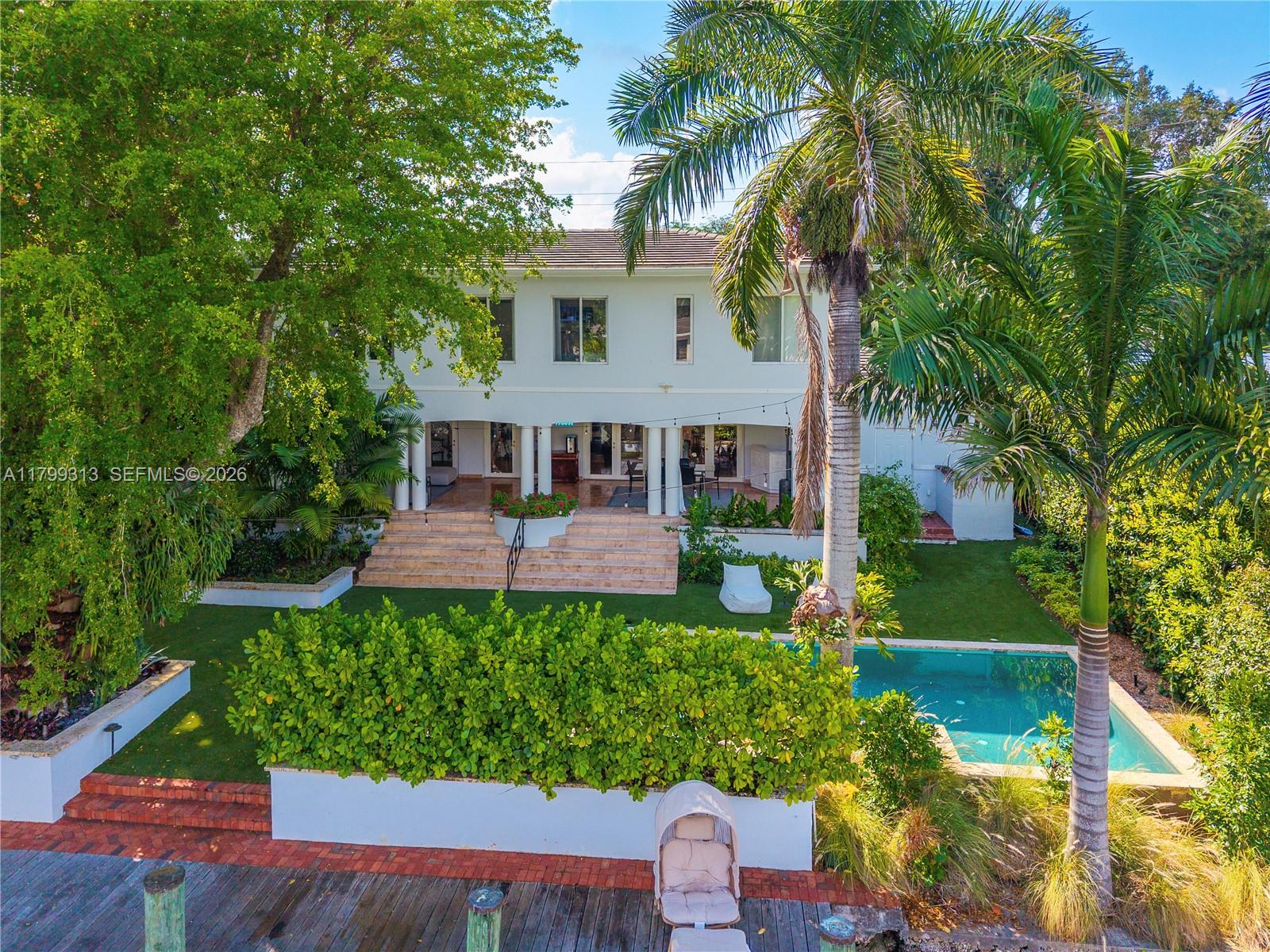 725 Vilabella Ave, Coral Gables FL 33146