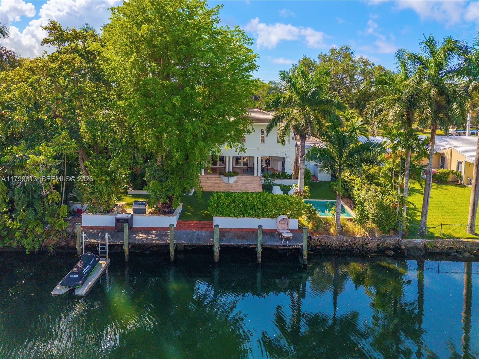 725 Vilabella Ave, Coral Gables FL 33146