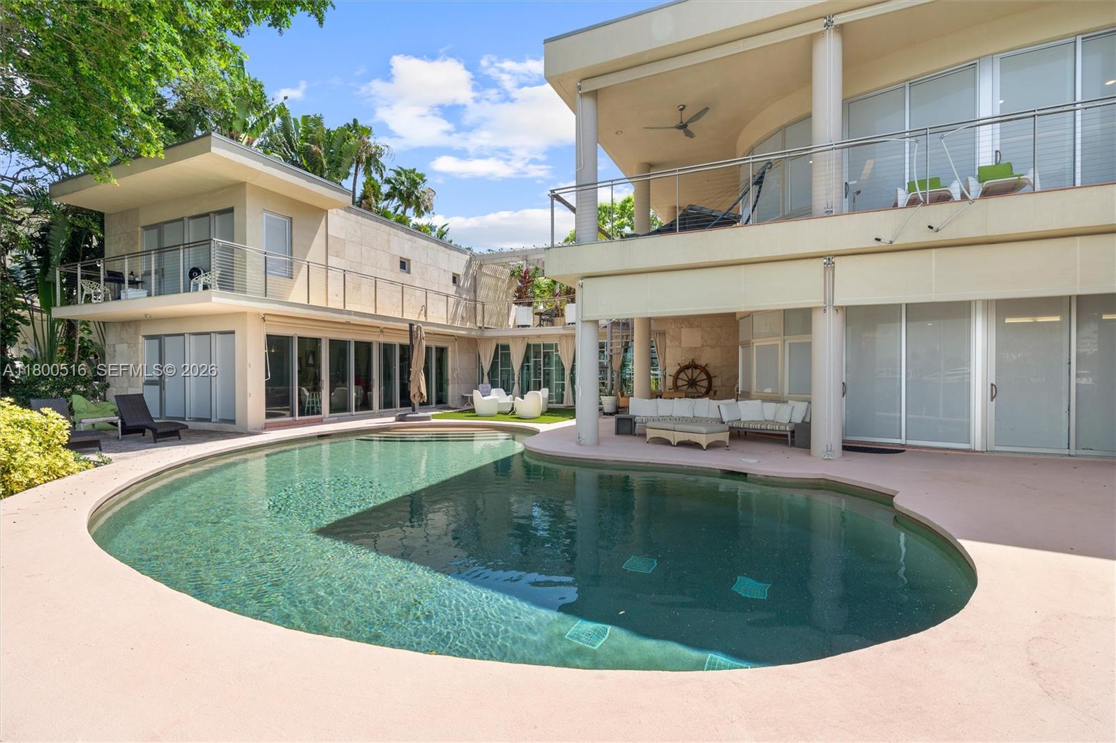 2500 Mercedes Dr, Fort Lauderdale FL 33316