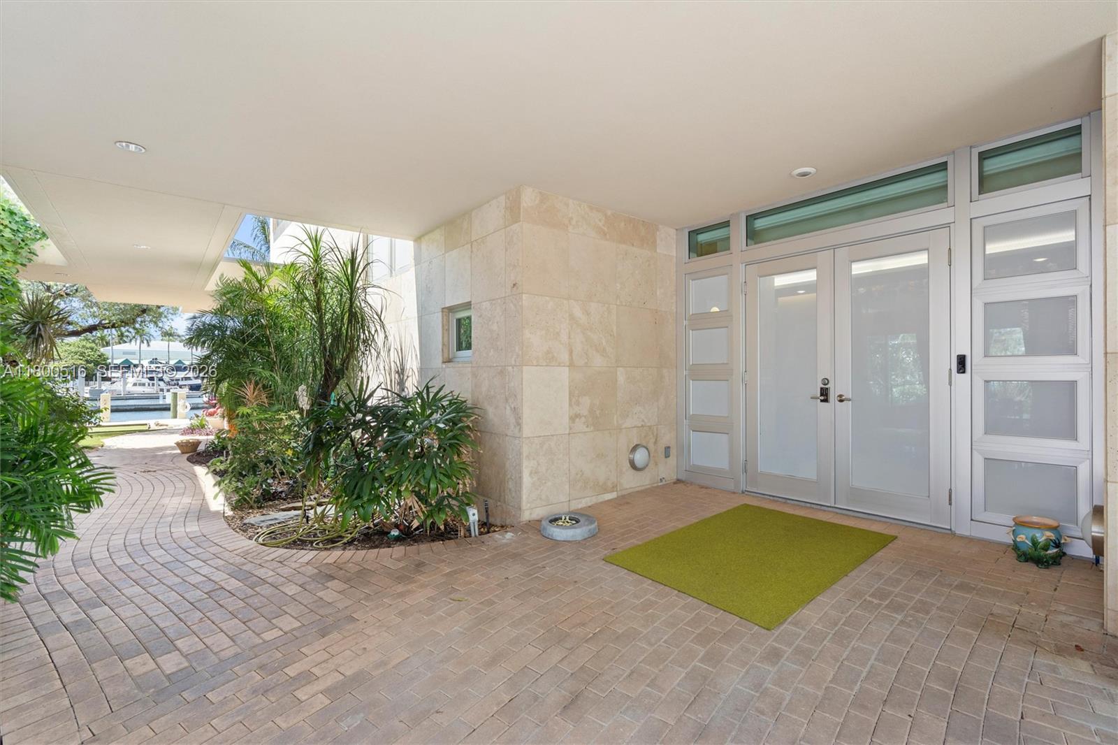 2500 Mercedes Dr, Fort Lauderdale FL 33316