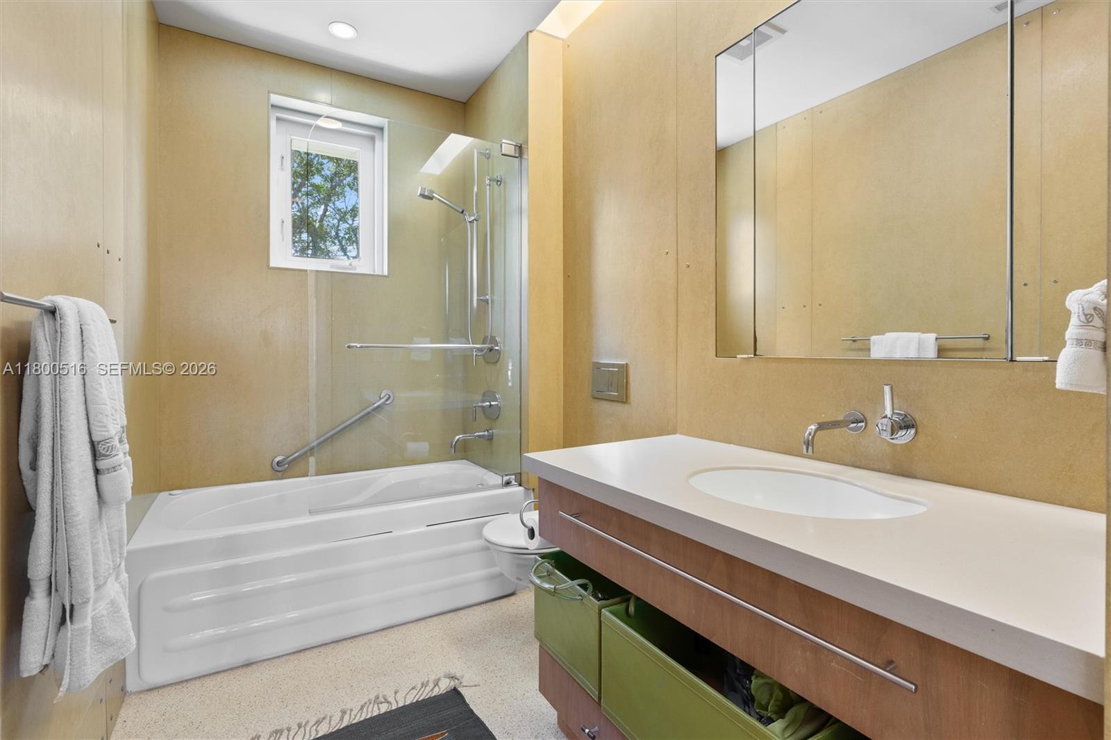2500 Mercedes Dr, Fort Lauderdale FL 33316