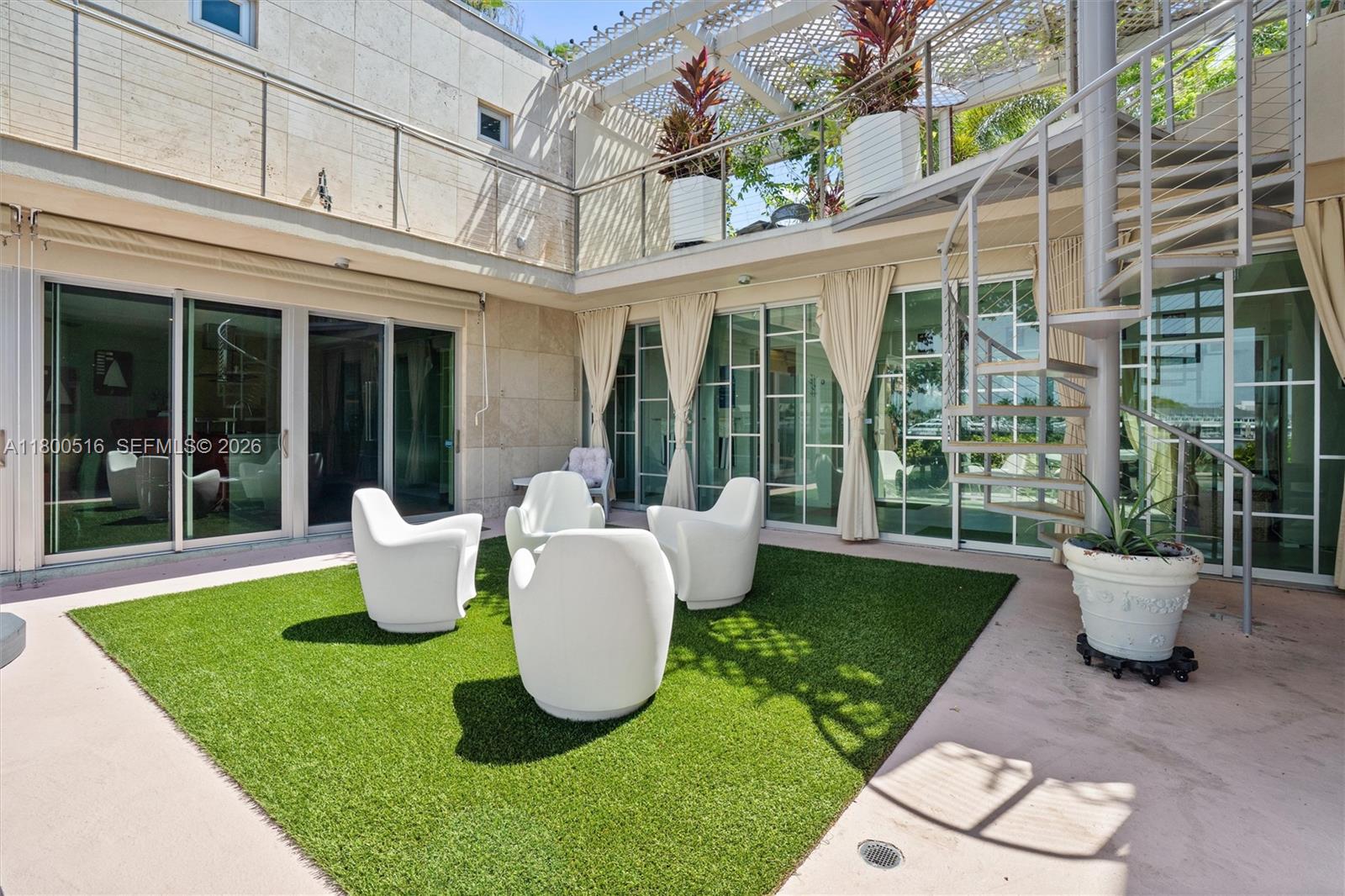 2500 Mercedes Dr, Fort Lauderdale FL 33316