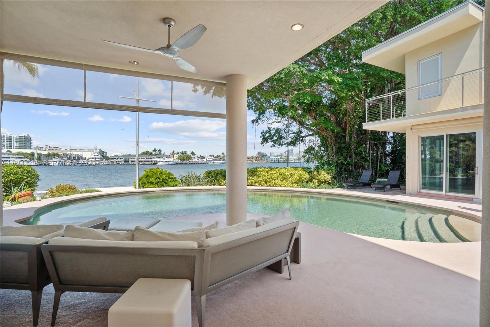 2500 Mercedes Dr, Fort Lauderdale FL 33316