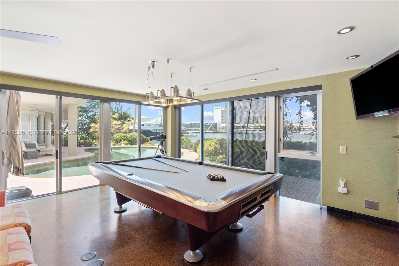 2500 Mercedes Dr, Fort Lauderdale FL 33316