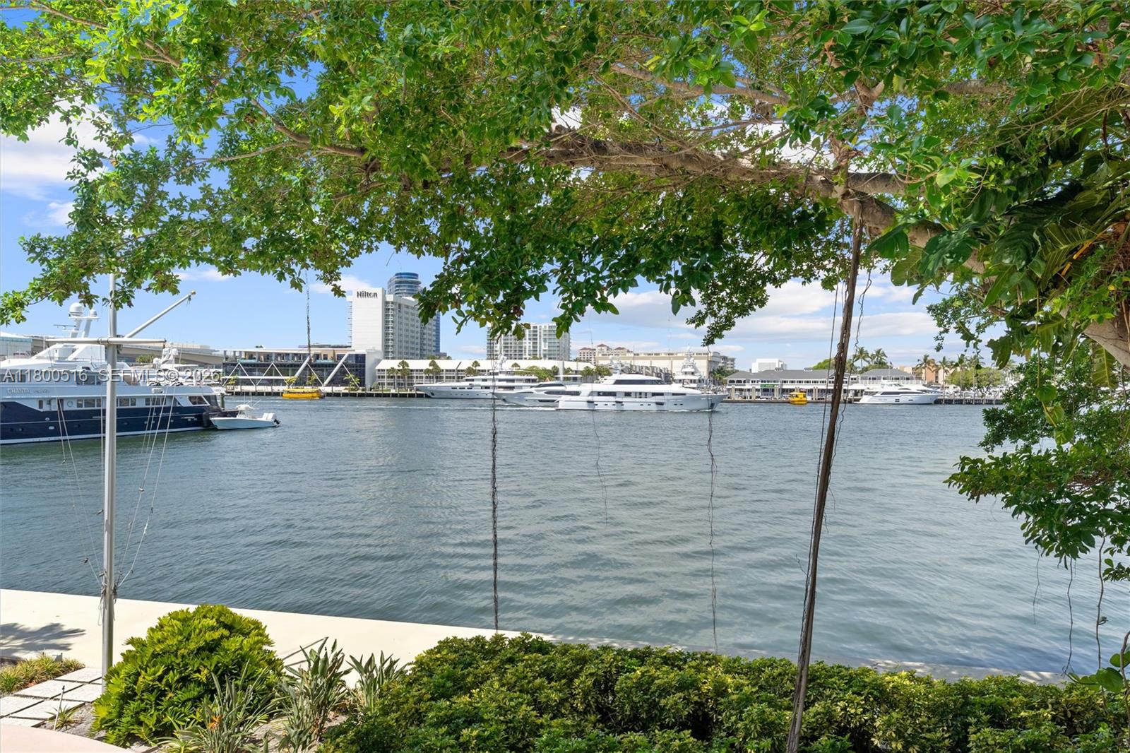 2500 Mercedes Dr, Fort Lauderdale FL 33316