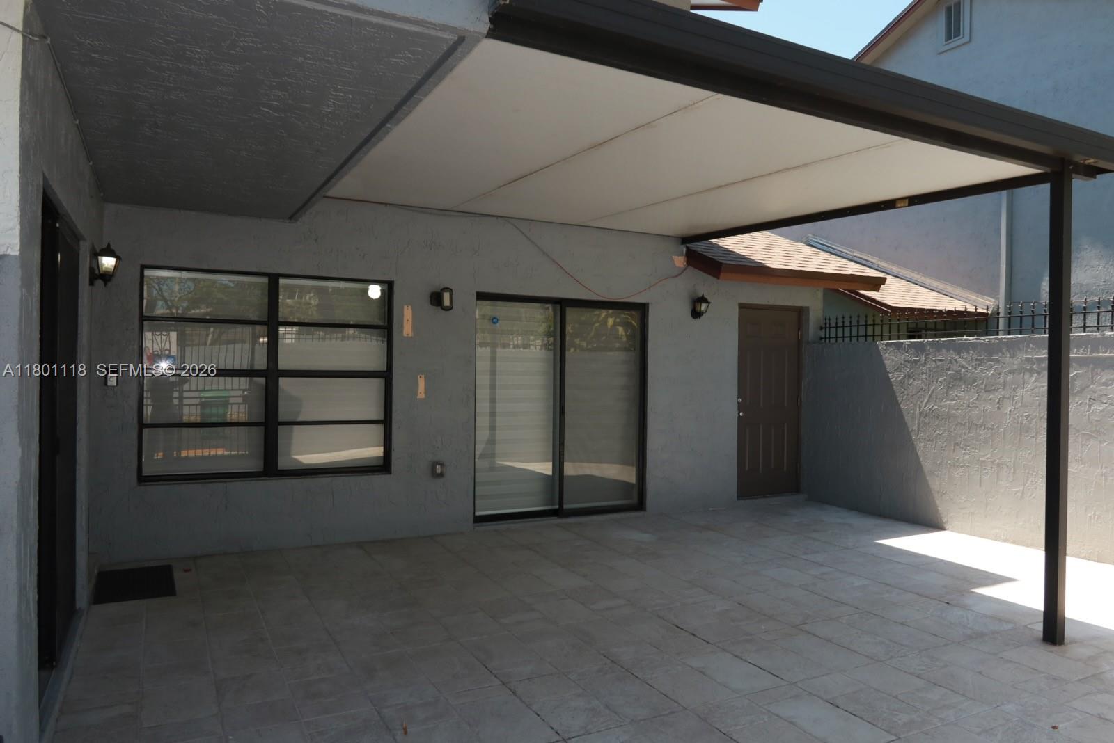 8098 NW 99th Ter, Hialeah Gardens FL 33016