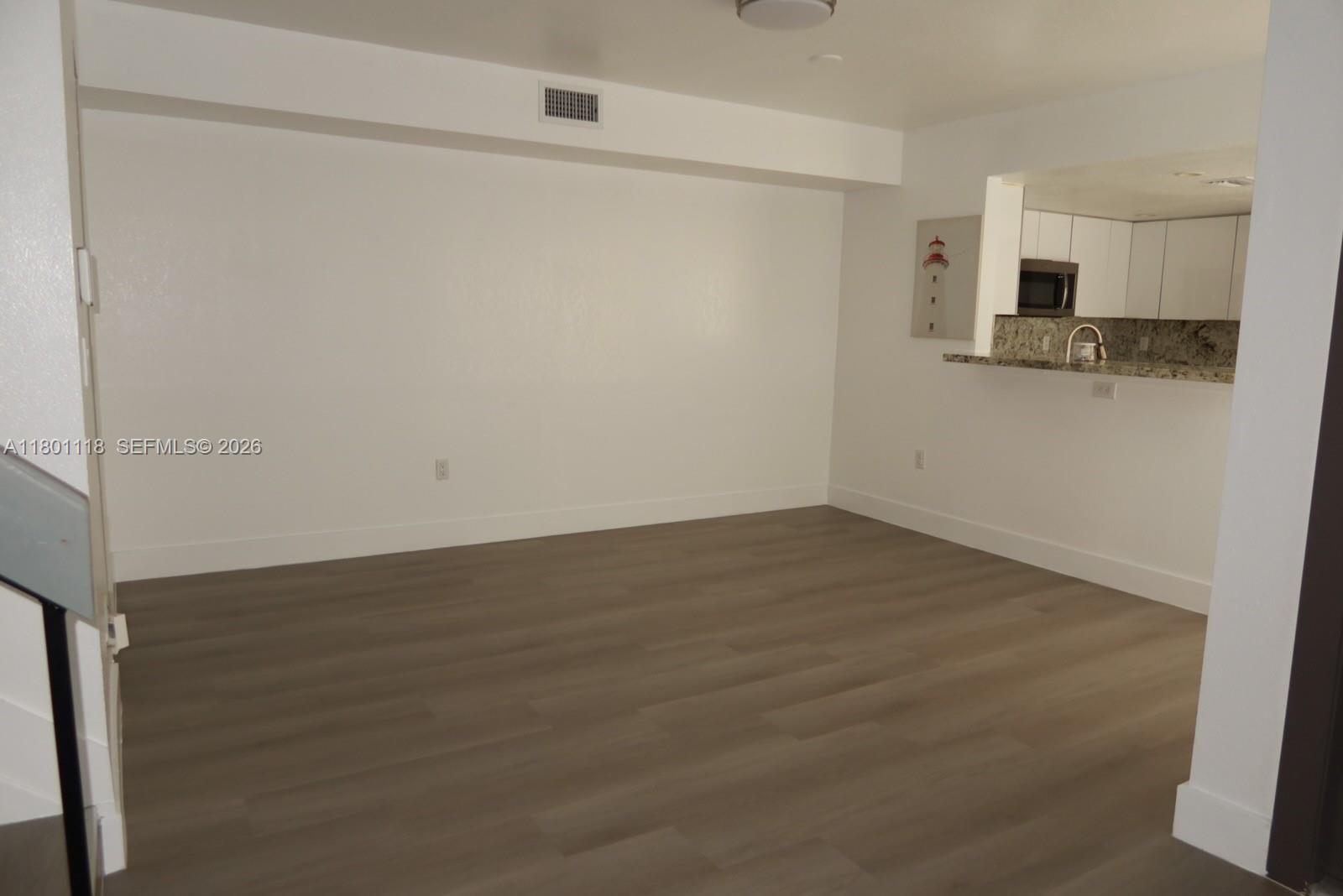 8098 NW 99th Ter, Hialeah Gardens FL 33016