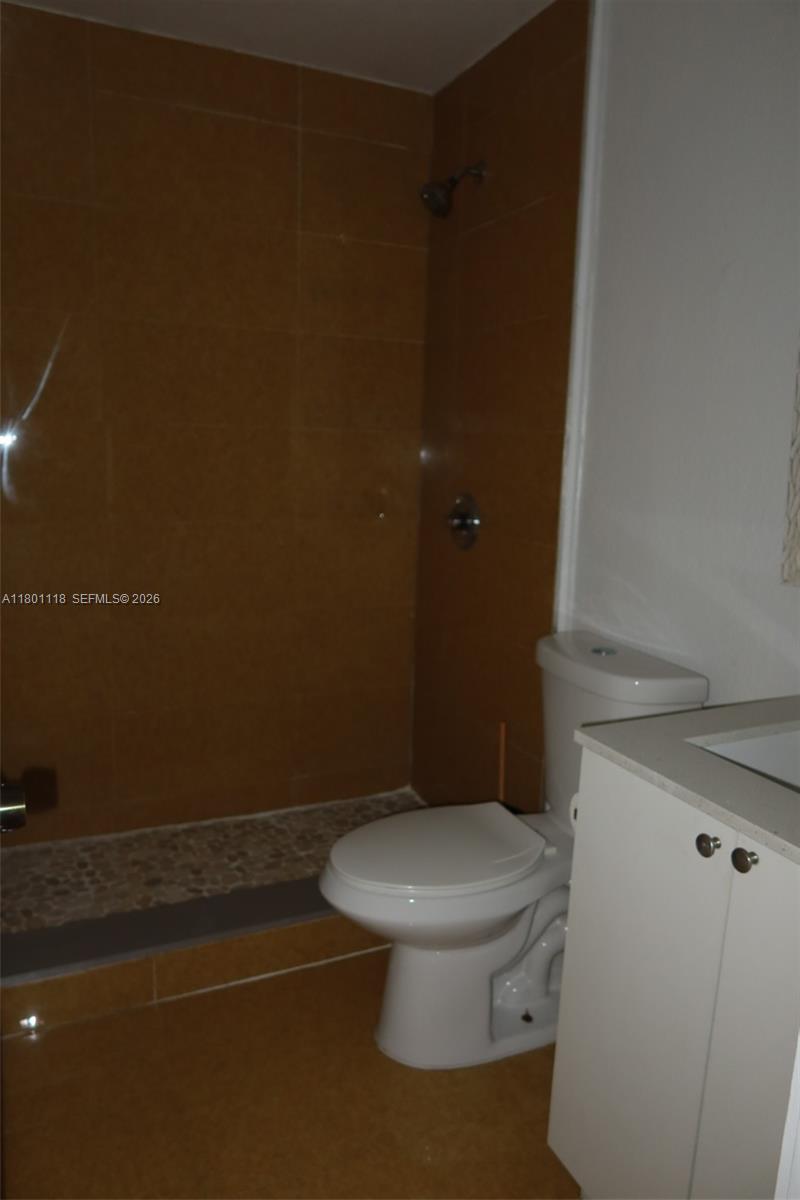 8098 NW 99th Ter, Hialeah Gardens FL 33016