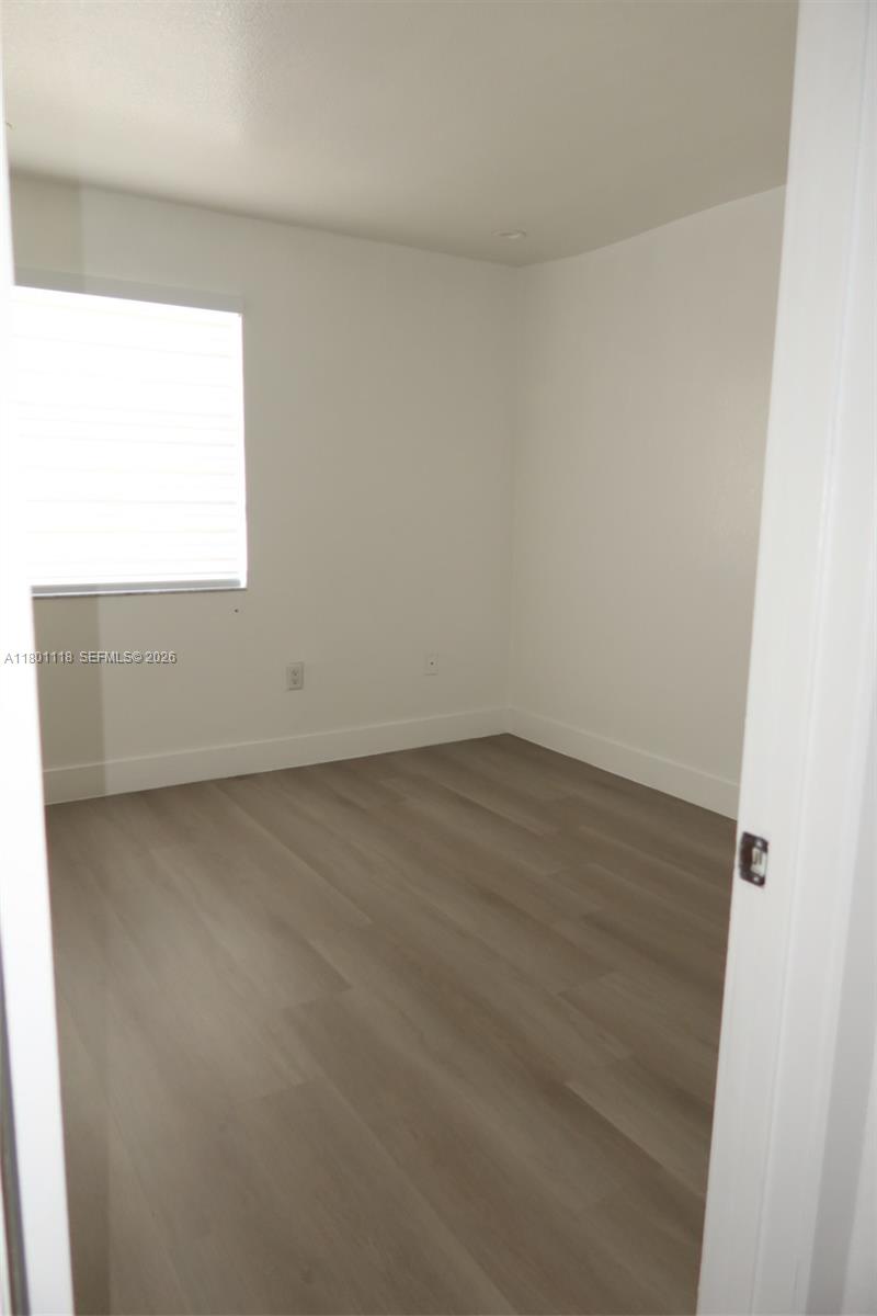 8098 NW 99th Ter, Hialeah Gardens FL 33016
