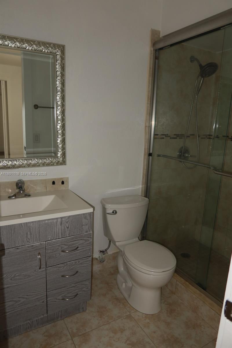 8098 NW 99th Ter, Hialeah Gardens FL 33016