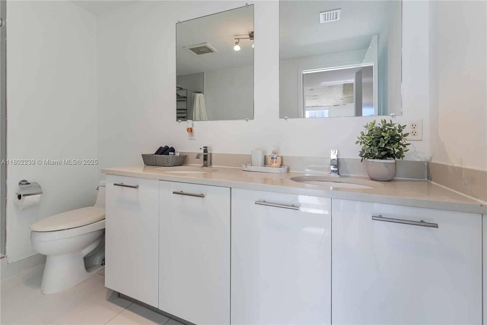 3250 NE 1st Ave #702, Miami FL 33137