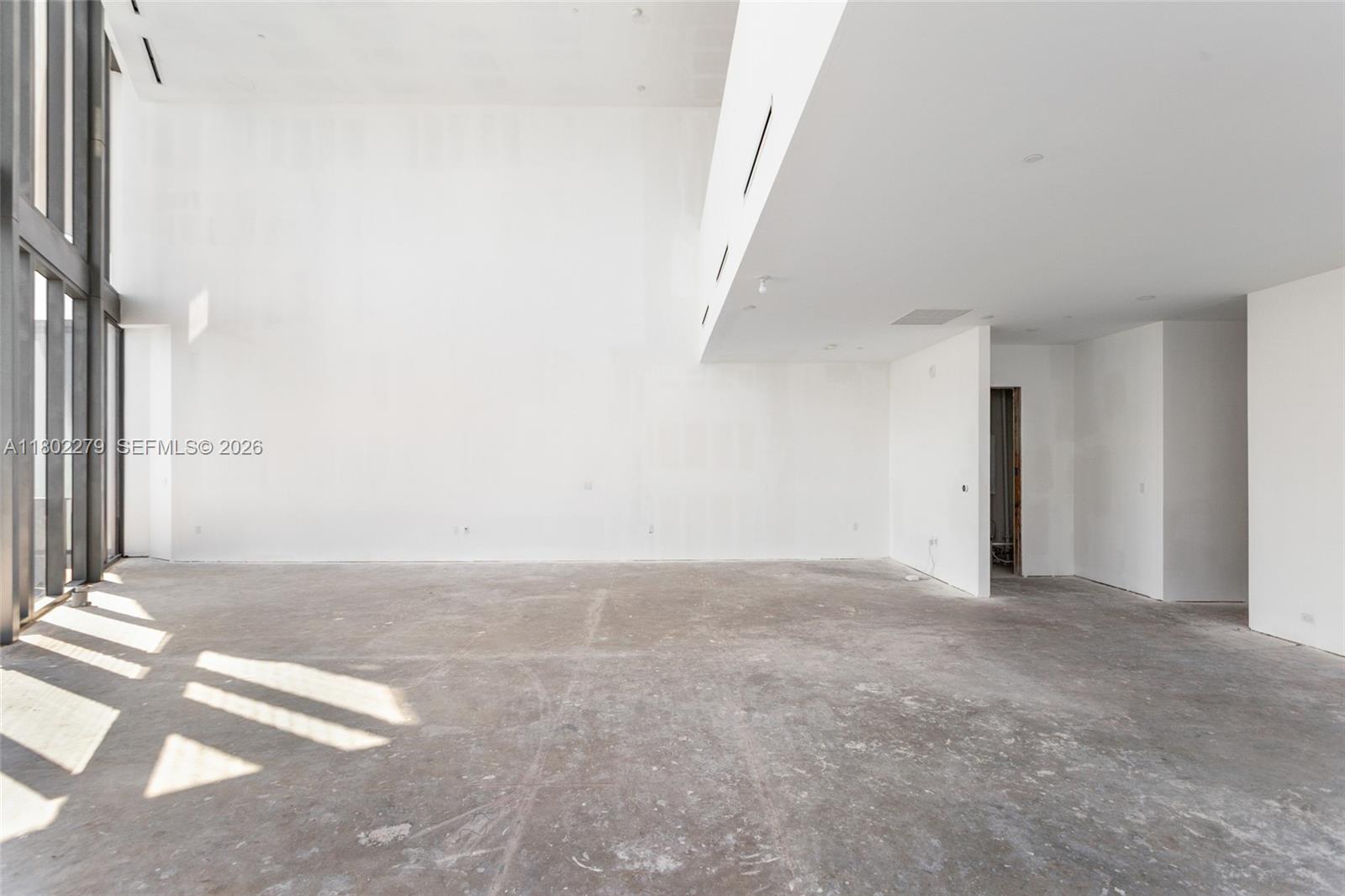 1000 Brickell Plz #UPH6201, Miami FL 33131