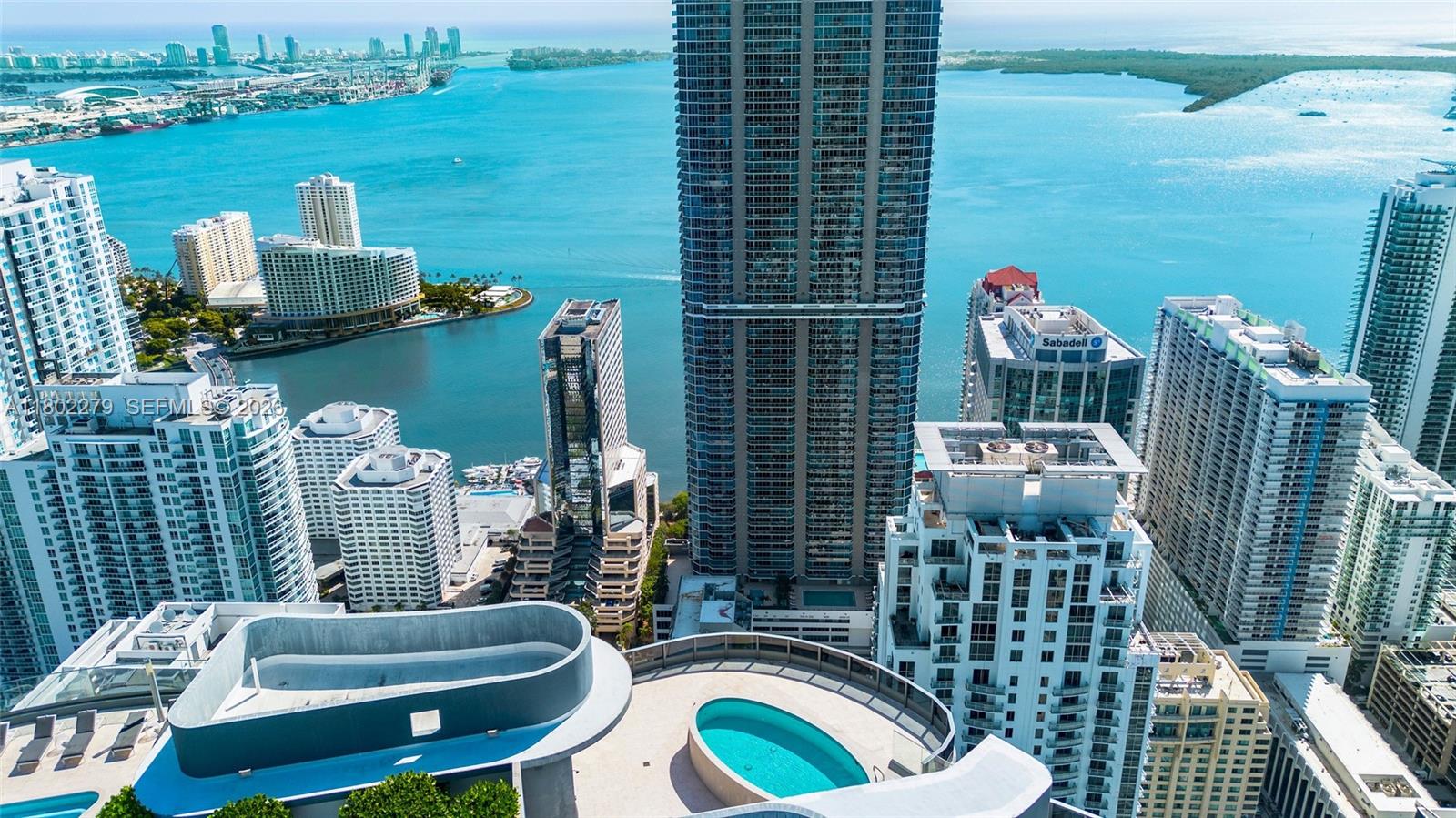 1000 Brickell Plz #UPH6201, Miami FL 33131
