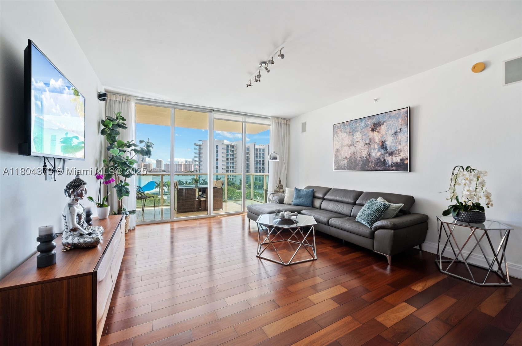 3330 NE 190th St #717, Aventura FL 33180