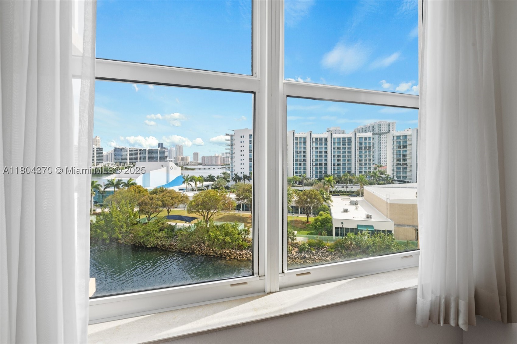 3330 NE 190th St #717, Aventura FL 33180