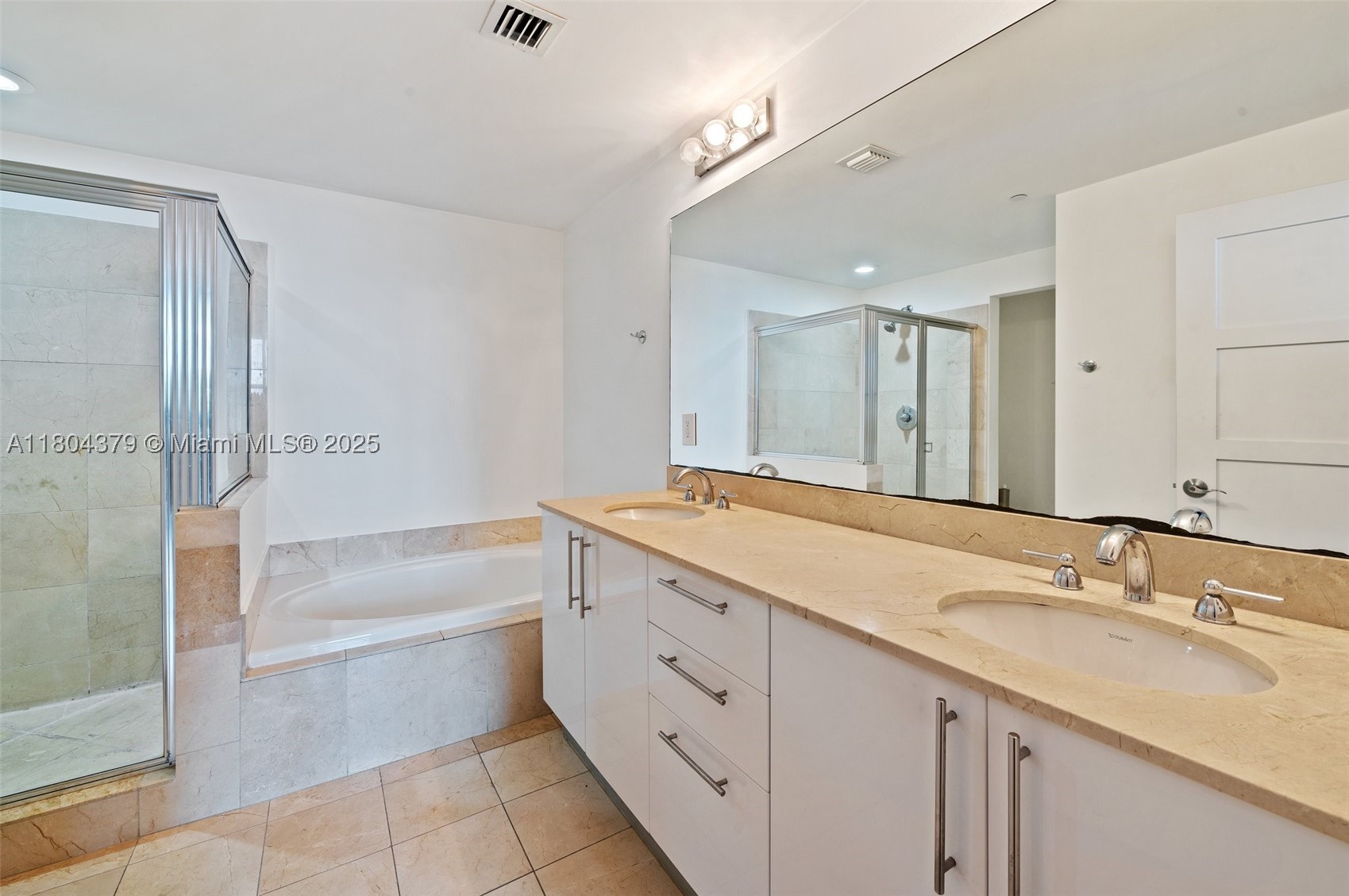3330 NE 190th St #717, Aventura FL 33180