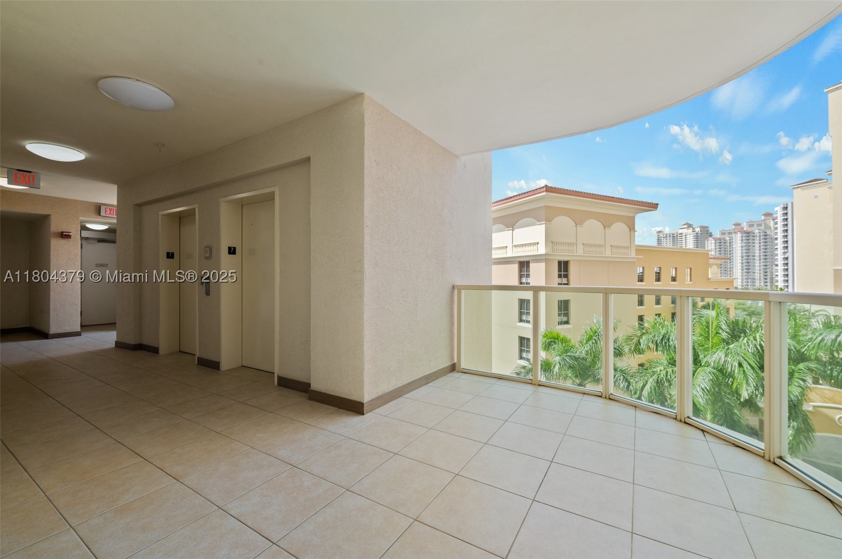 3330 NE 190th St #717, Aventura FL 33180