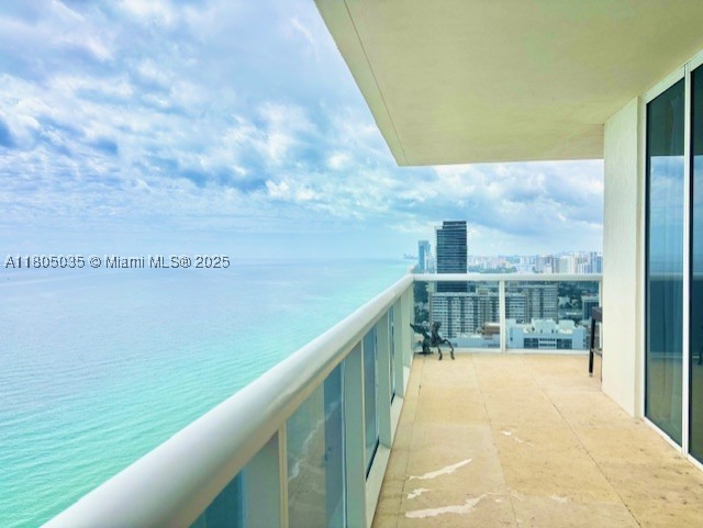 1830 S Ocean Dr #3702, Hallandale Beach FL 33009