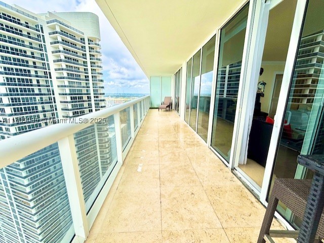 1830 S Ocean Dr #3702, Hallandale Beach FL 33009