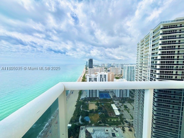 1830 S Ocean Dr #3702, Hallandale Beach FL 33009