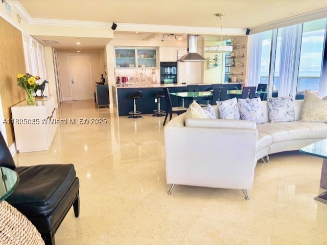 1830 S Ocean Dr #3702, Hallandale Beach FL 33009