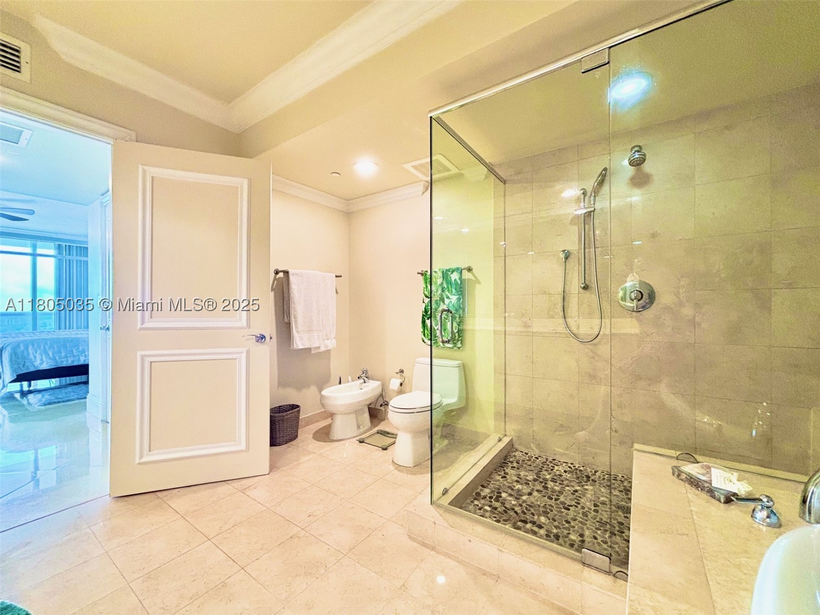 1830 S Ocean Dr #3702, Hallandale Beach FL 33009
