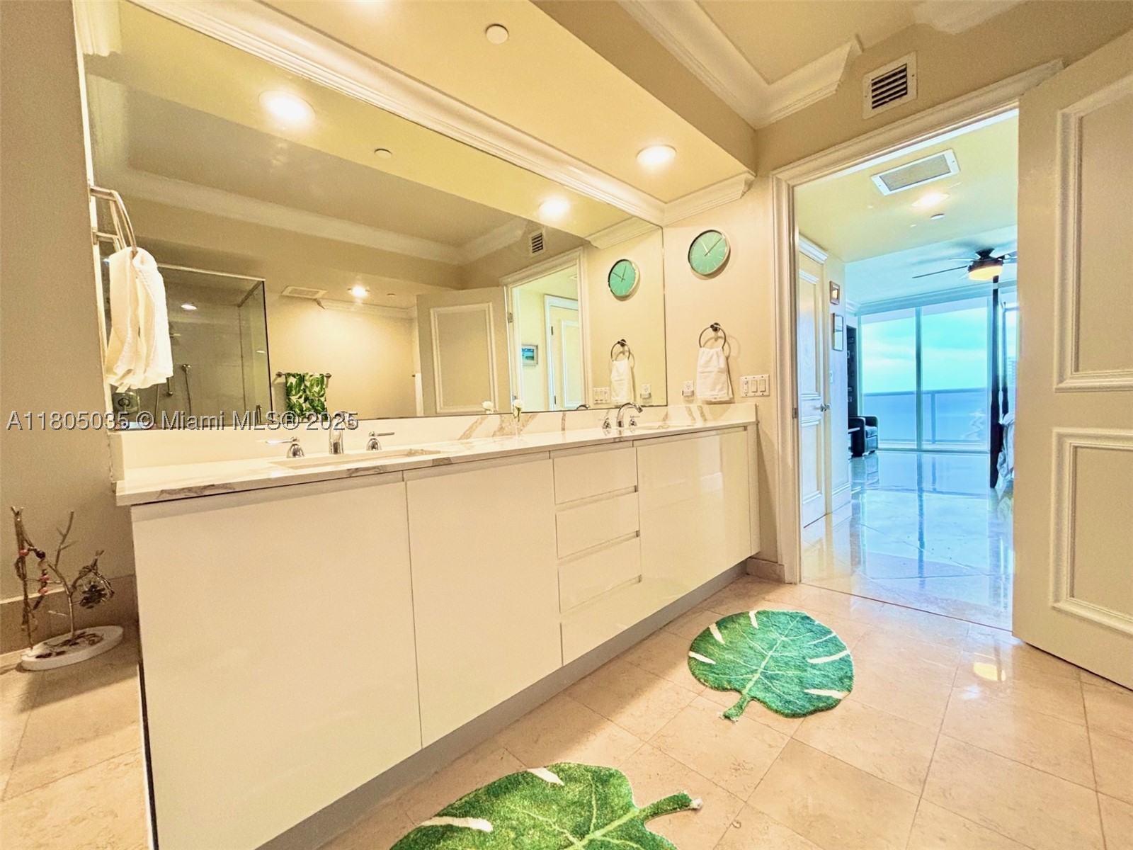 1830 S Ocean Dr #3702, Hallandale Beach FL 33009