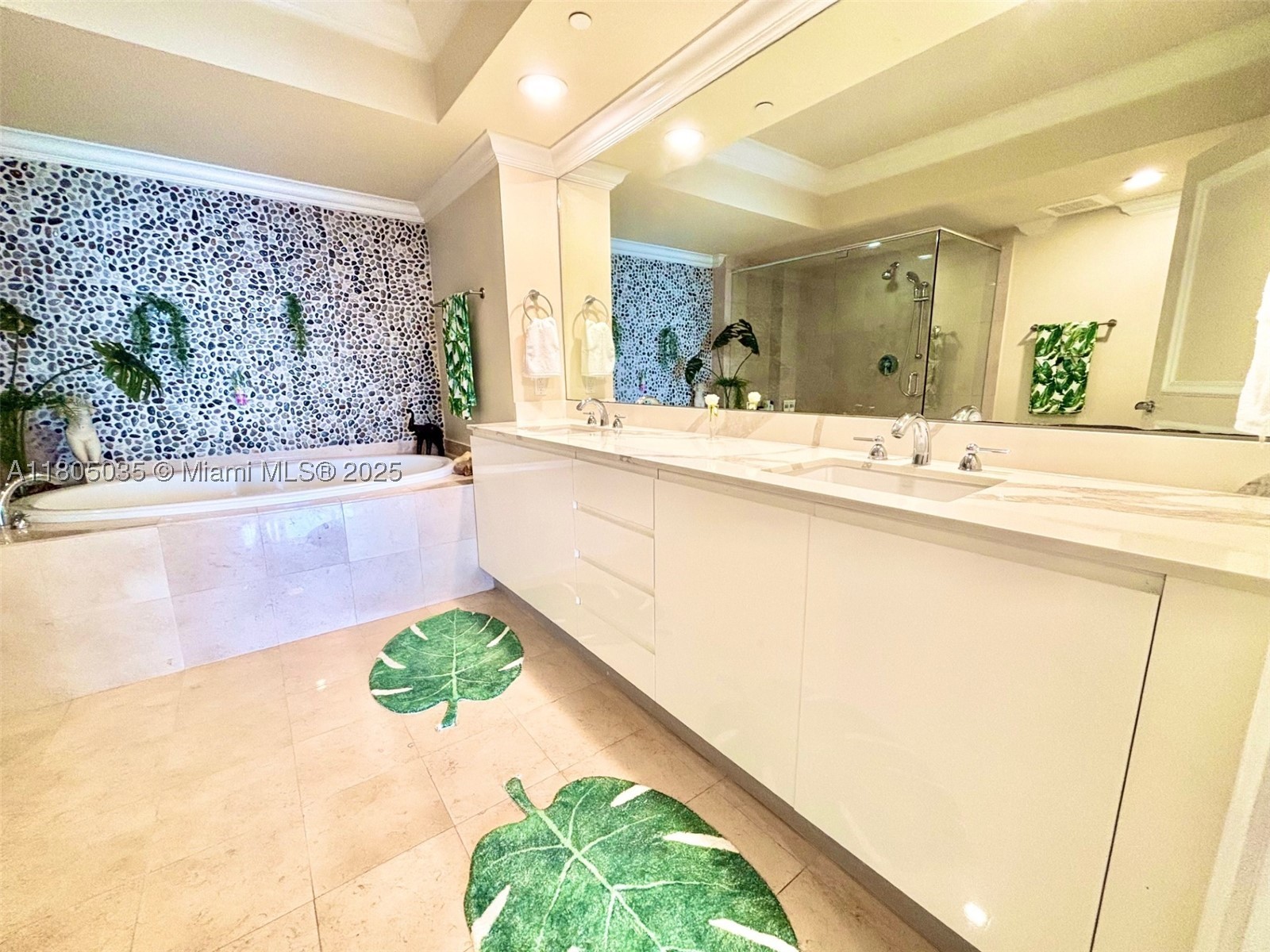 1830 S Ocean Dr #3702, Hallandale Beach FL 33009