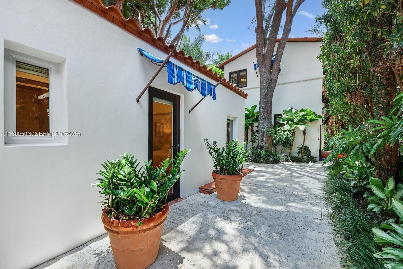 56 S Hibiscus Dr, Miami Beach FL 33139