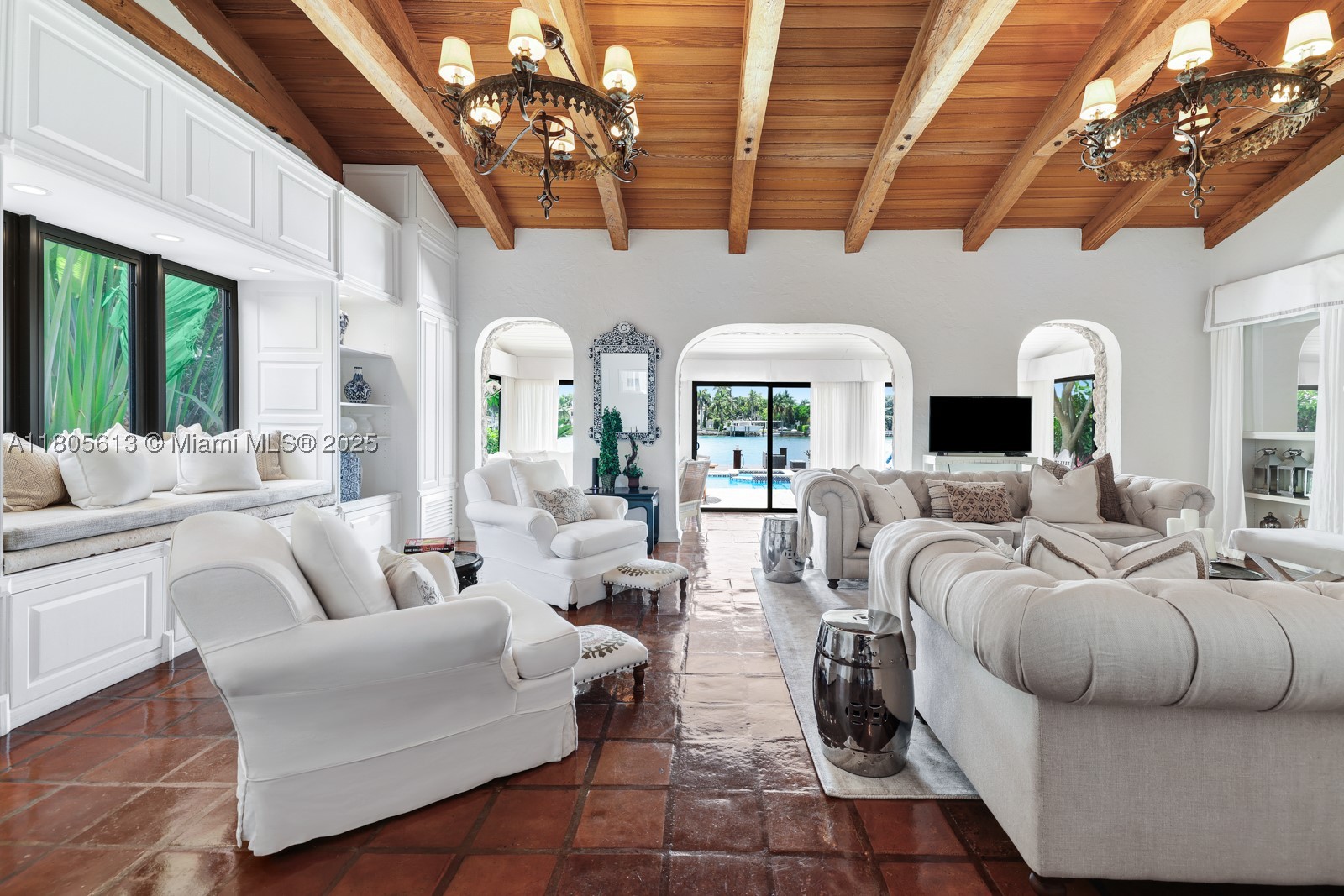 56 S Hibiscus Dr, Miami Beach FL 33139