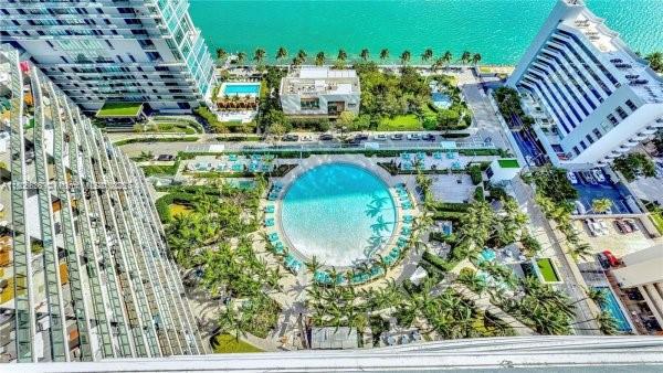 650 NE 32nd St #4201, Miami FL 33137