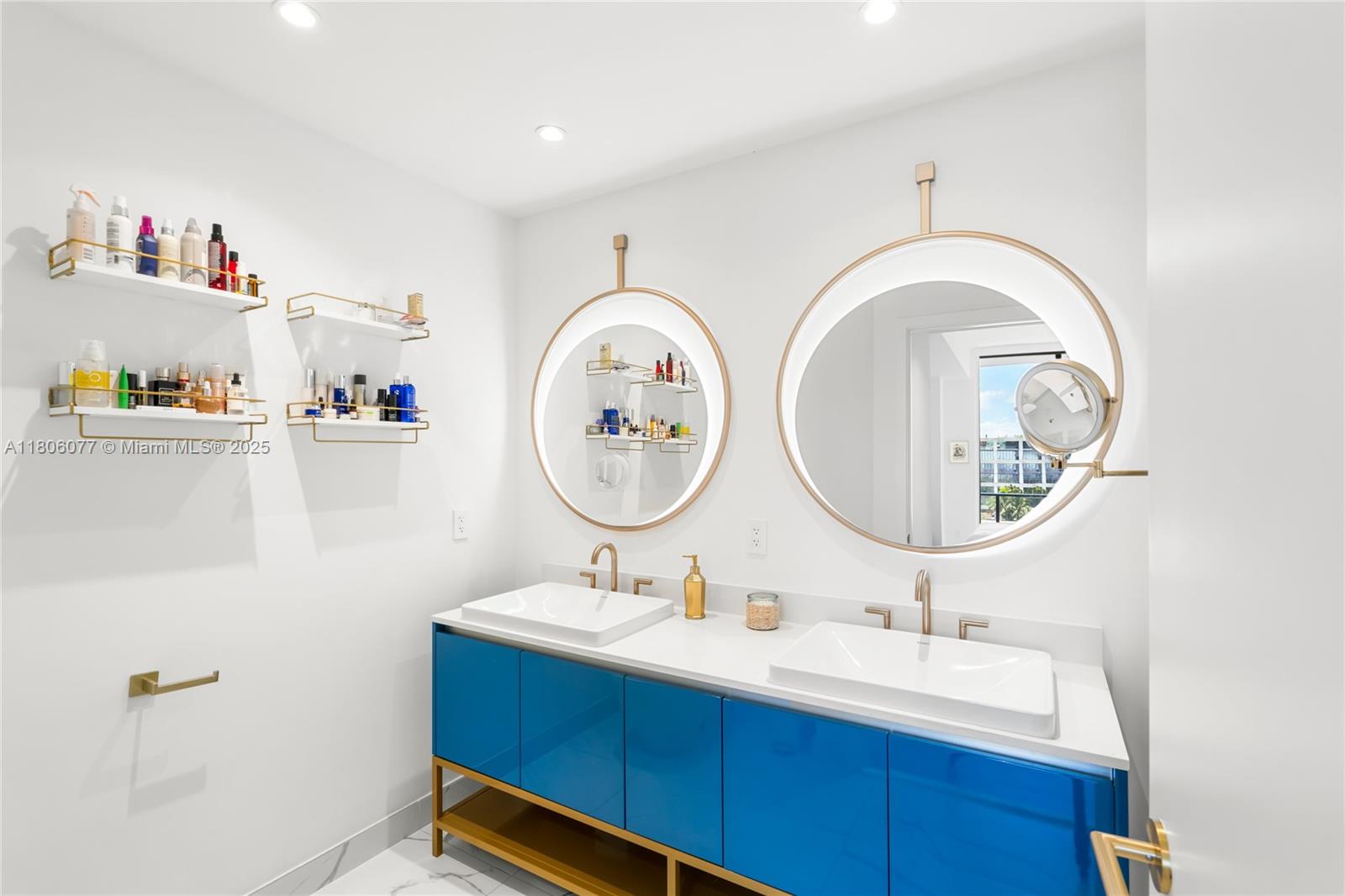 2678 Tigertail Ave #713, Miami FL 33133