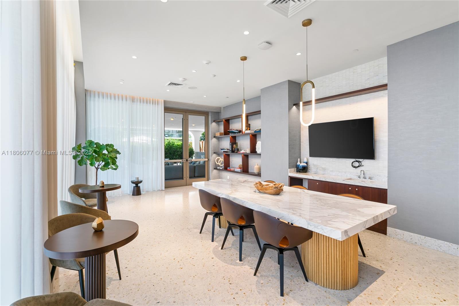 2678 Tigertail Ave #713, Miami FL 33133