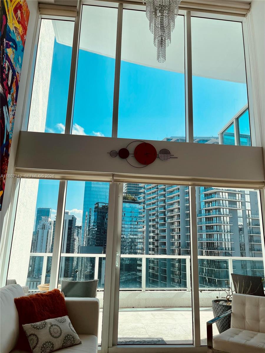 41 SE 5th St #2008, Miami FL 33131