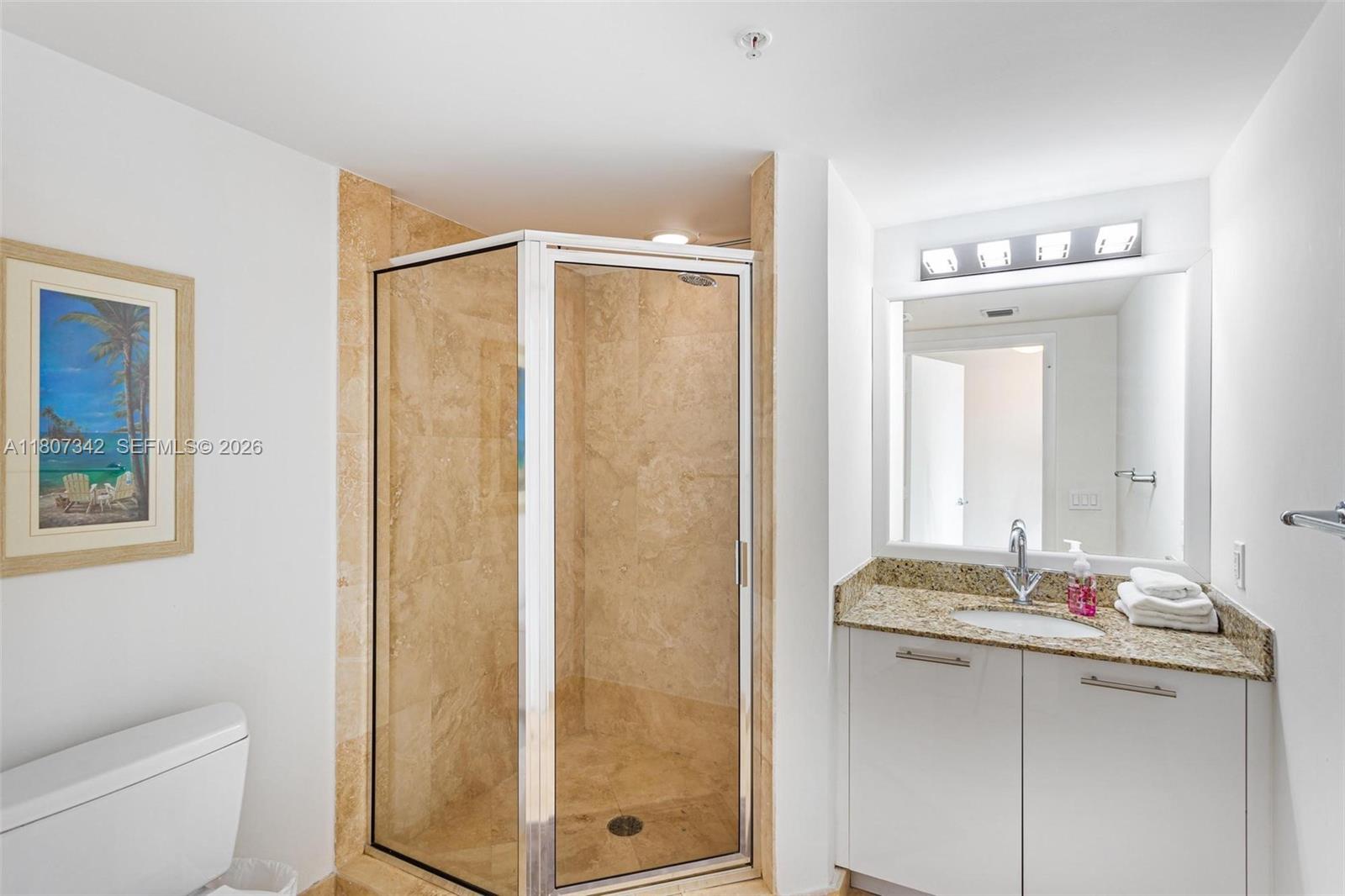 41 SE 5th St #2008, Miami FL 33131