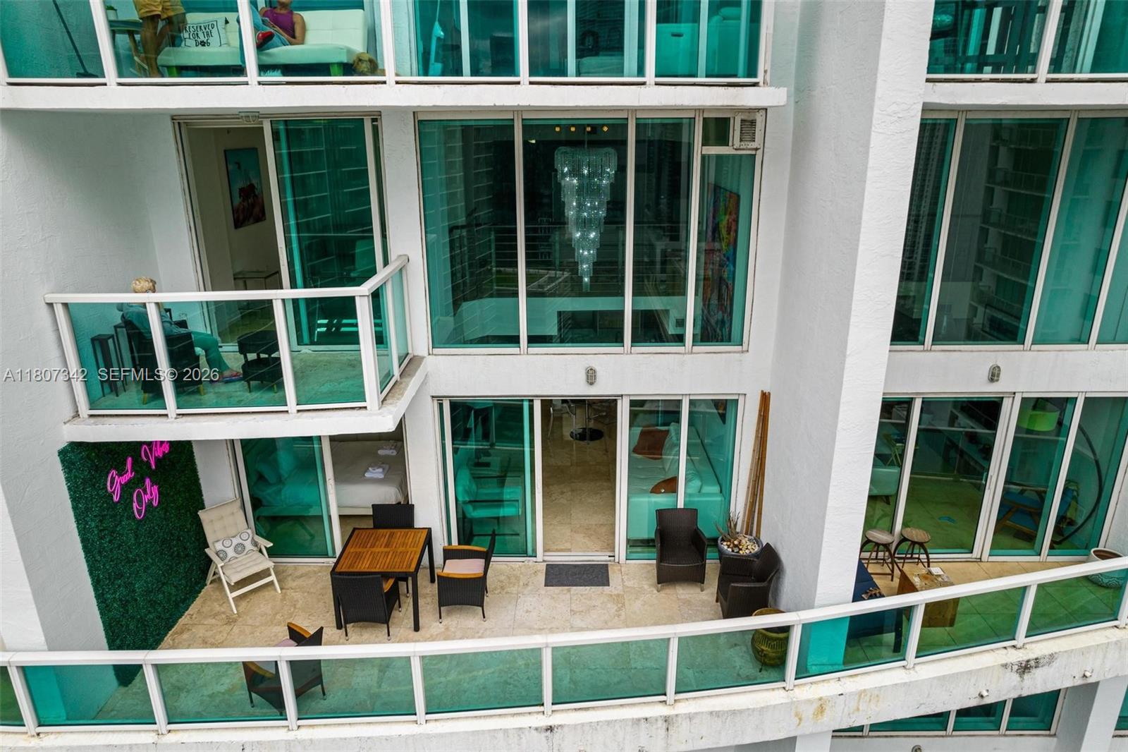 41 SE 5th St #2008, Miami FL 33131