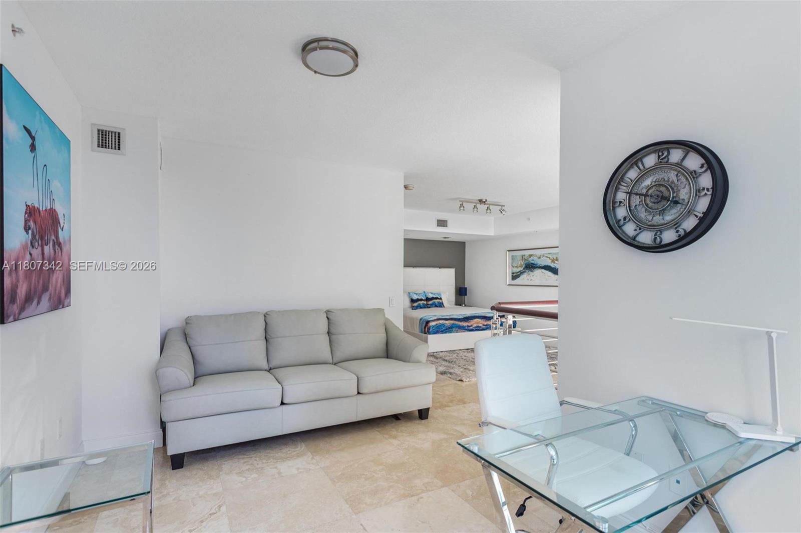 41 SE 5th St #2008, Miami FL 33131