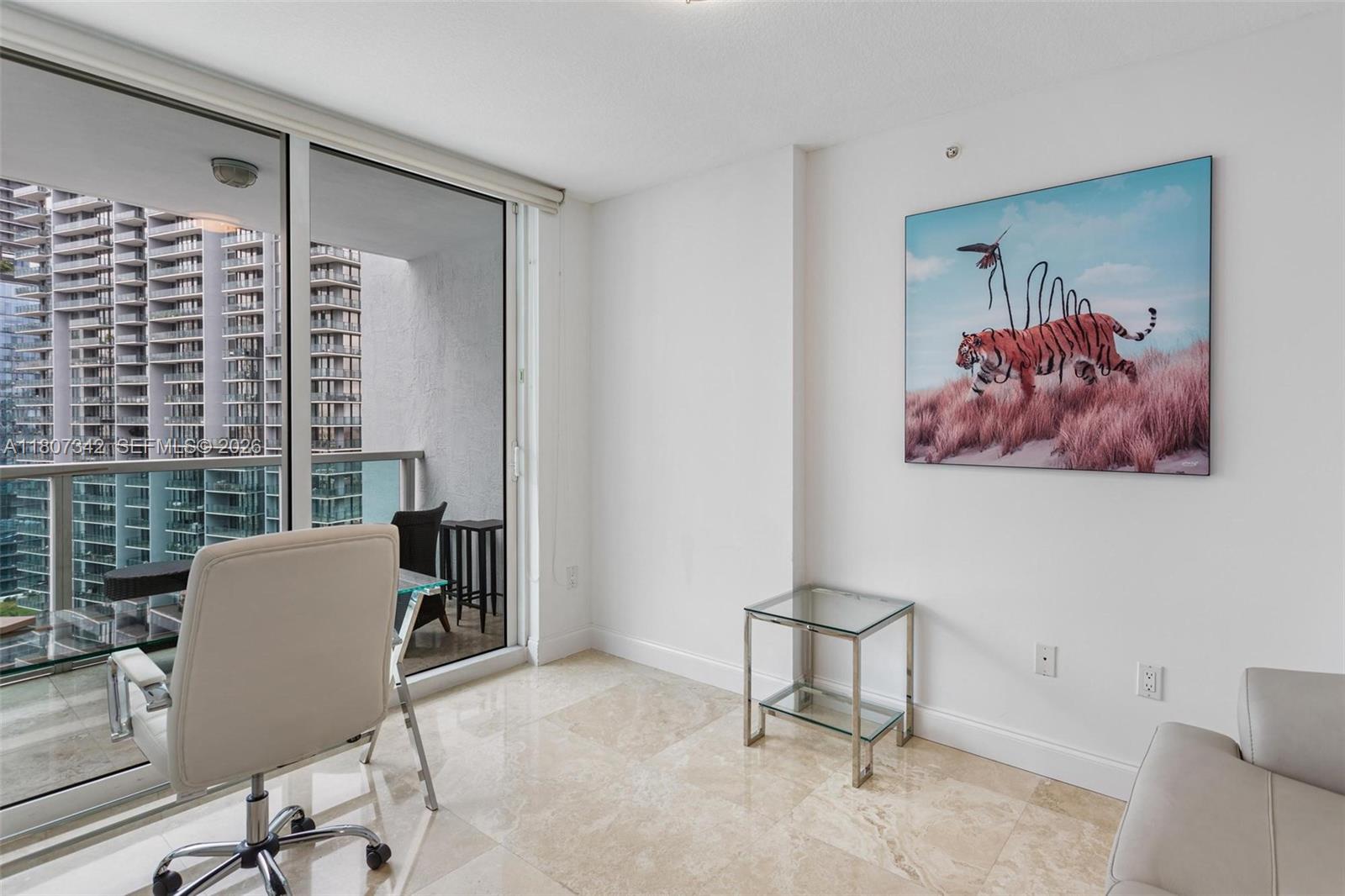 41 SE 5th St #2008, Miami FL 33131