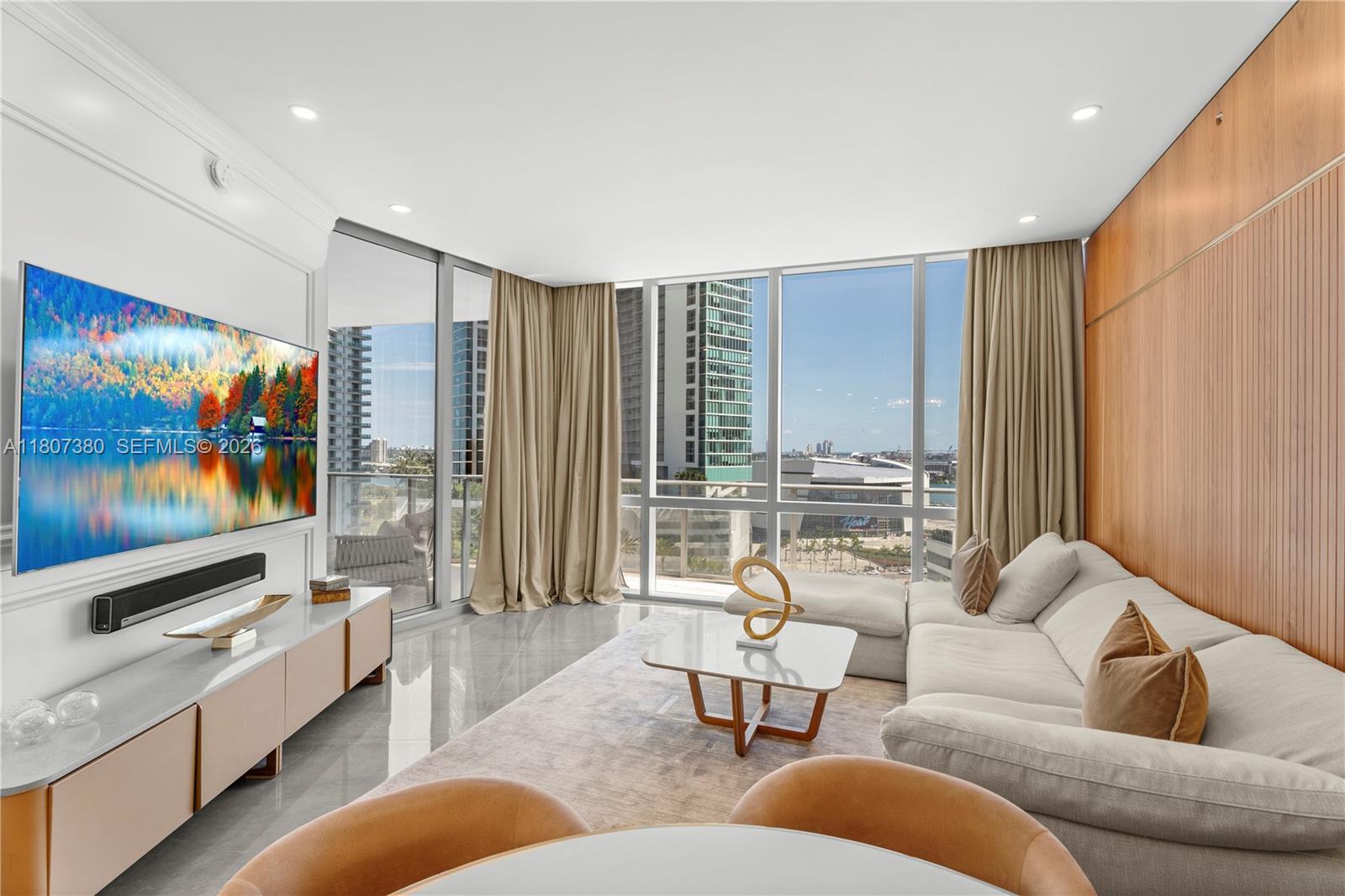 851 NE 1st Ave #1409, Miami FL 33132