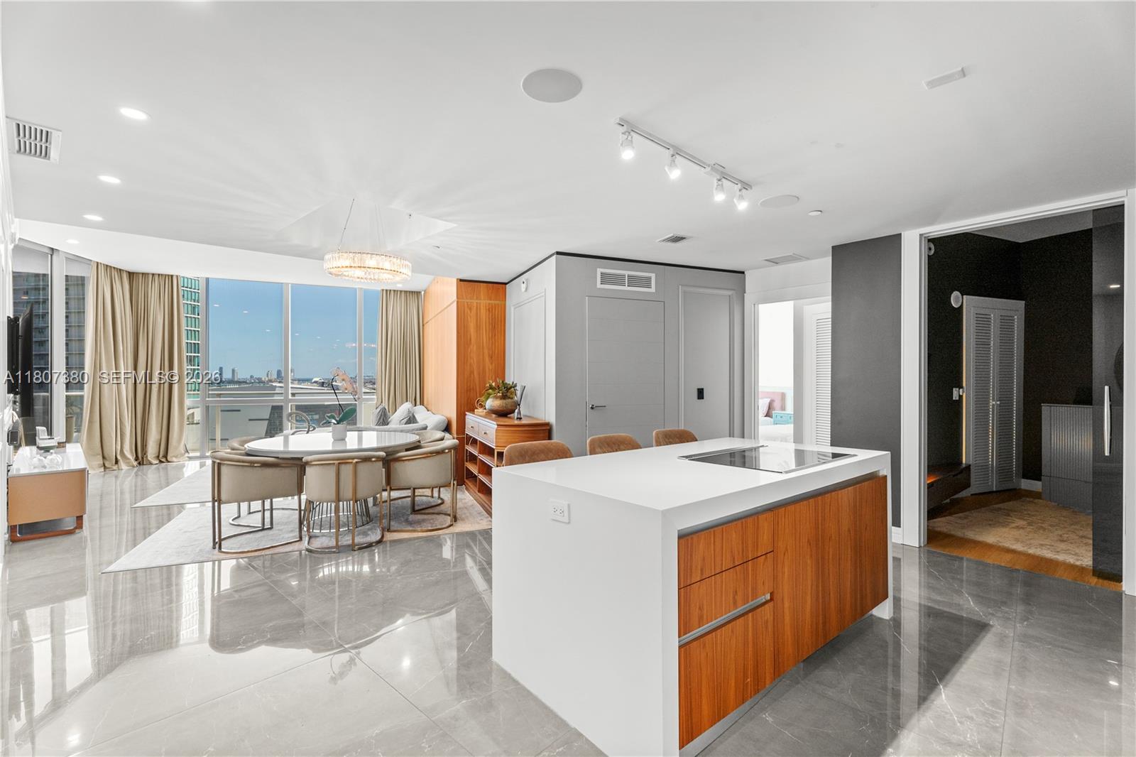 851 NE 1st Ave #1409, Miami FL 33132
