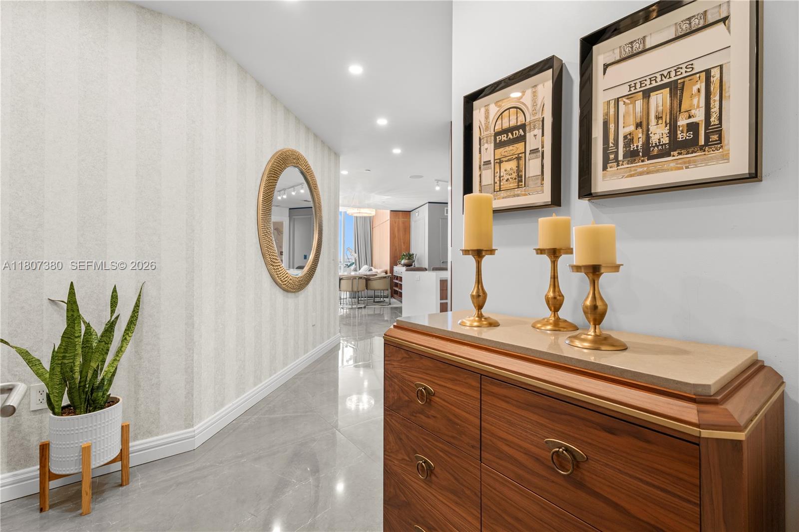 851 NE 1st Ave #1409, Miami FL 33132